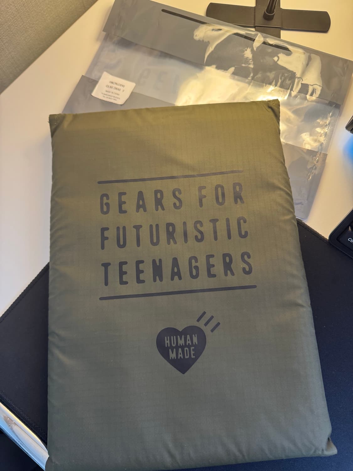 휴먼 메이드 나일론 PC & 태블릿 케이스 14인치 올리브 드랩 상품이미지3