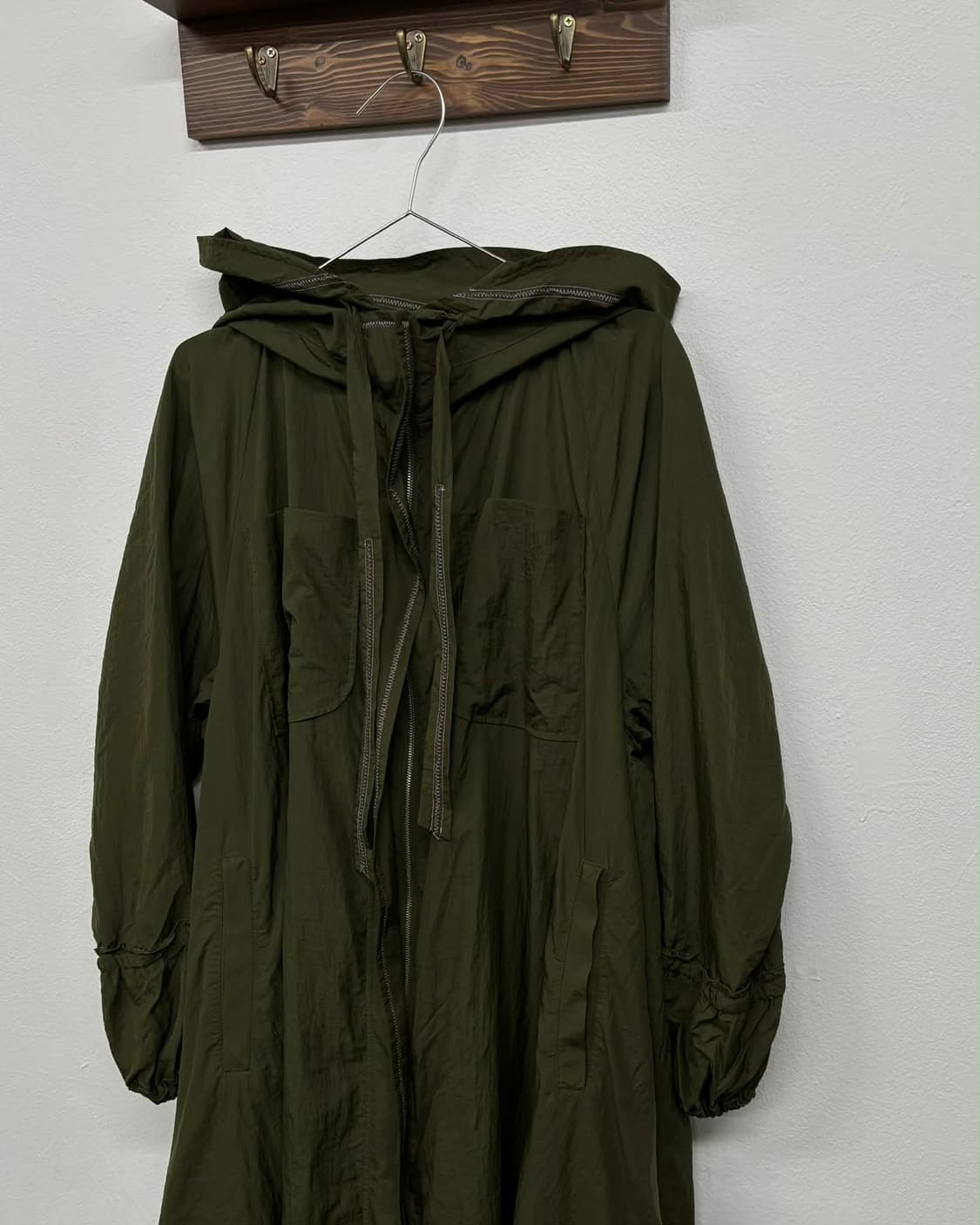 [55] 오즈세컨 한섬 O’2nd 20년 신형 카키 나일론 후드 롱 야상 상품이미지1