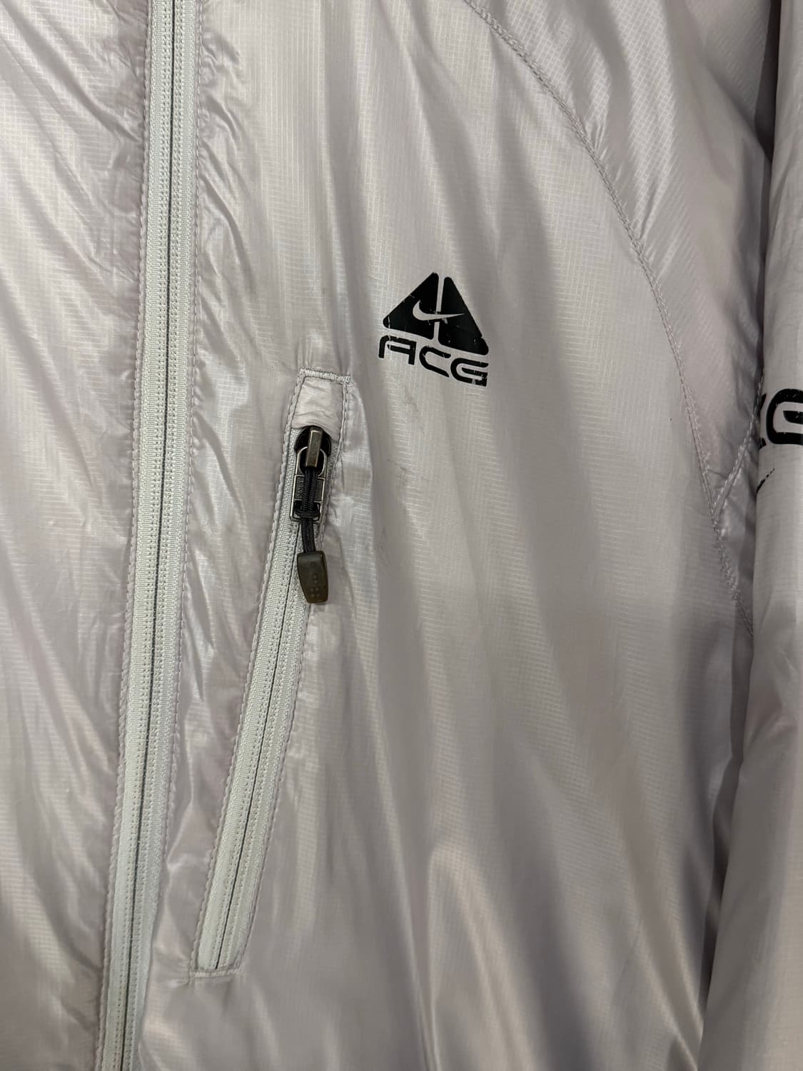 나이키 ACG 라이트 비대칭 패디드 경량자켓  상품이미지4