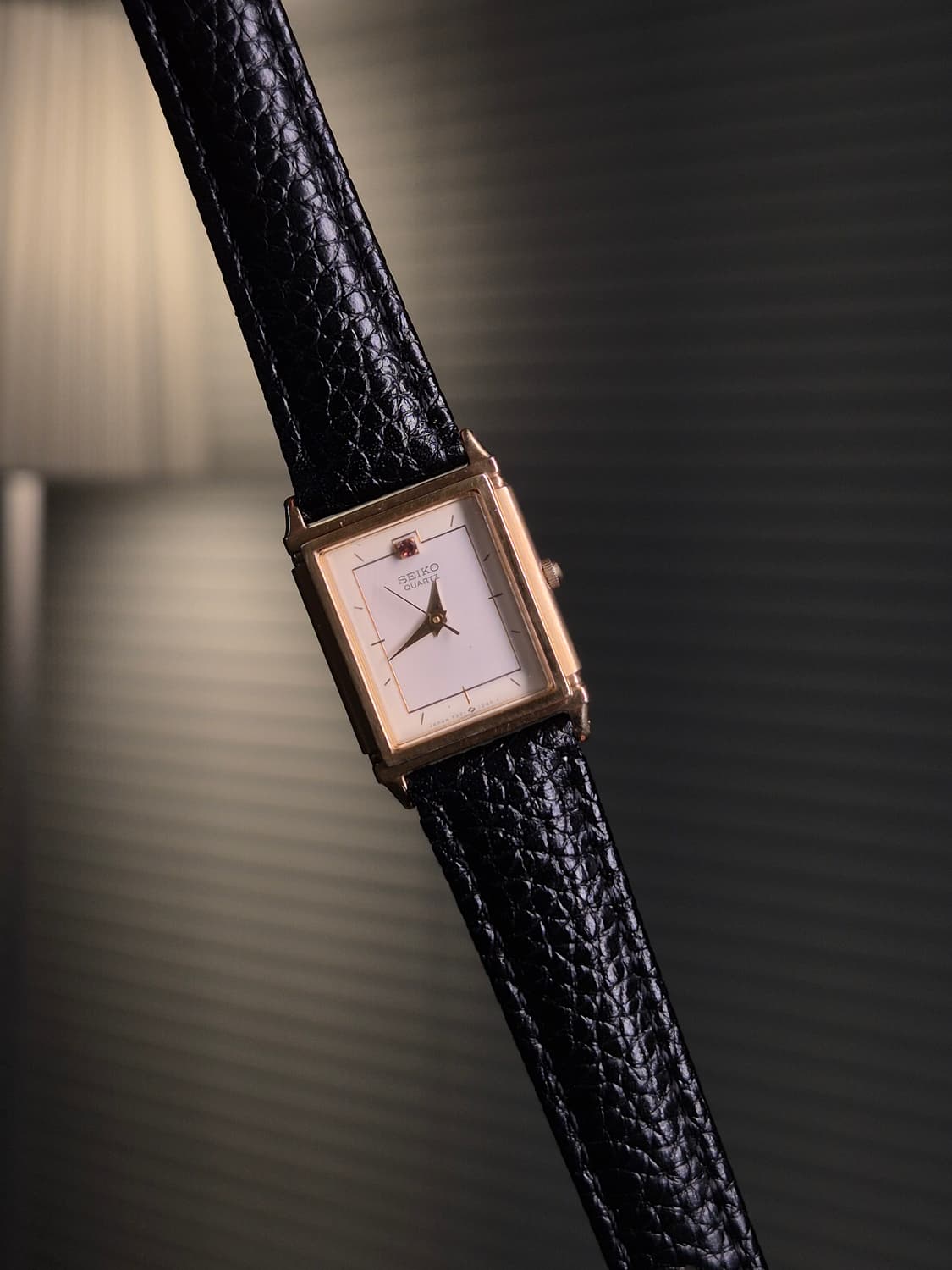 80's Vintage Seiko Gold Tank Quartz 상품이미지7