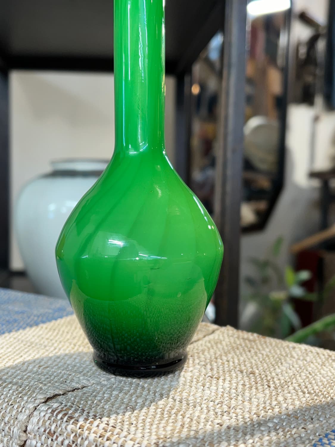 70s Czech Green Cased Art Glass Bud Vase 상품이미지2