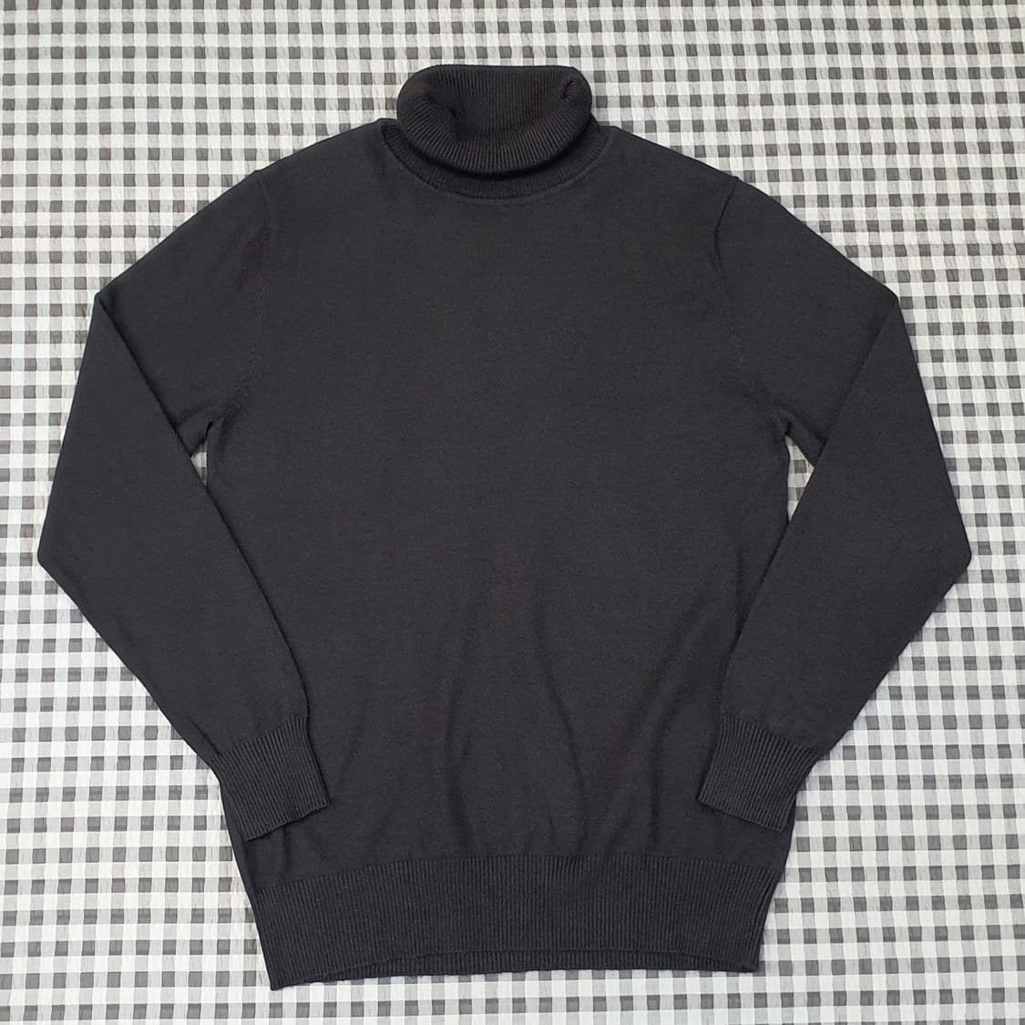 지오송지오 터틀넥 얇은 니트 남자95 상품이미지1