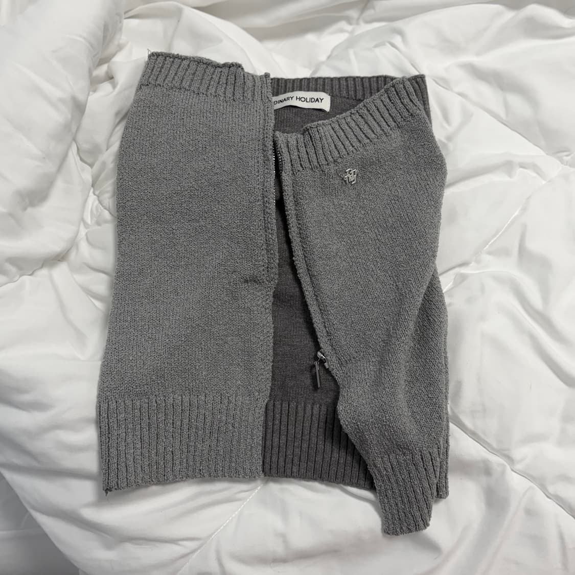 오디너리홀리데이 니트 탑 상품이미지1