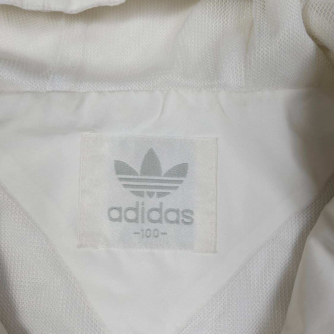 아디다스 올드스쿨 화이트 바람막이  상품이미지5