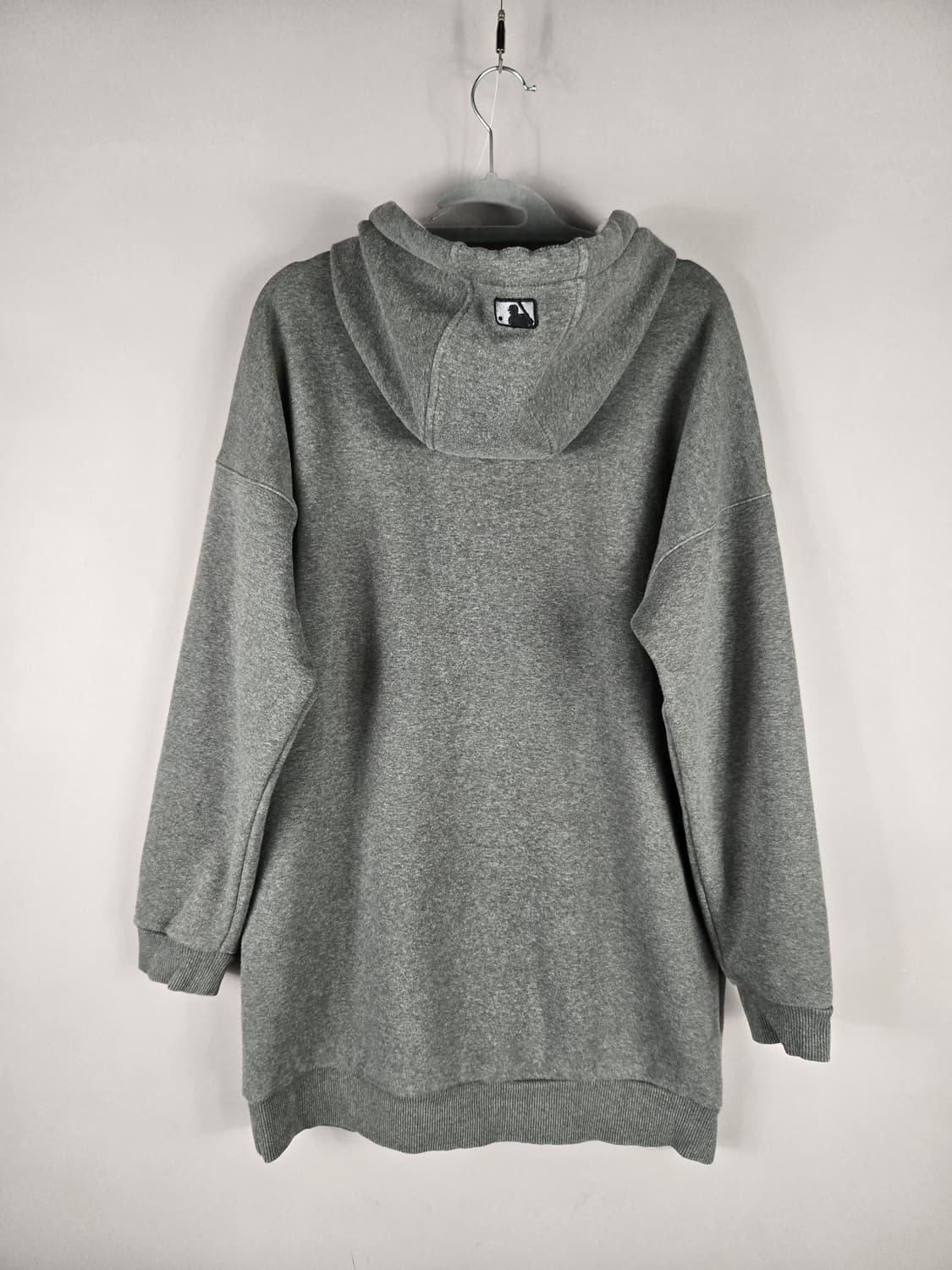 [무료배송]MLB 여성 90 기모 오버핏 롱 후드 티셔츠 상품이미지6