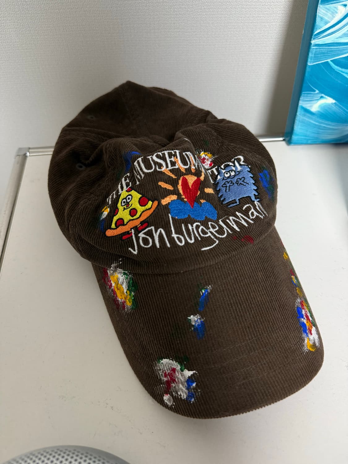 더뮤지엄비지터 존 버거맨 볼캡 브라운 상품이미지2