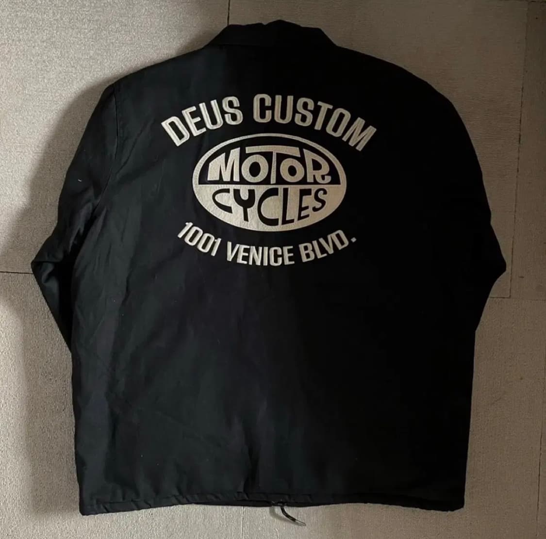 [DEUS] 데우스 커스텀 모터사이클 베니스 퀼팅자켓 상품이미지1