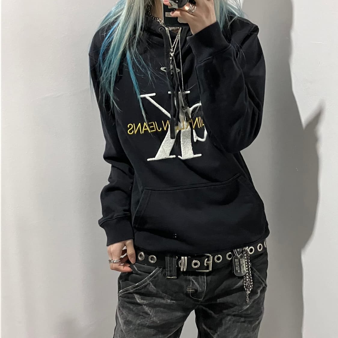 캘빈클라인 빅로고 후드티 상품이미지1