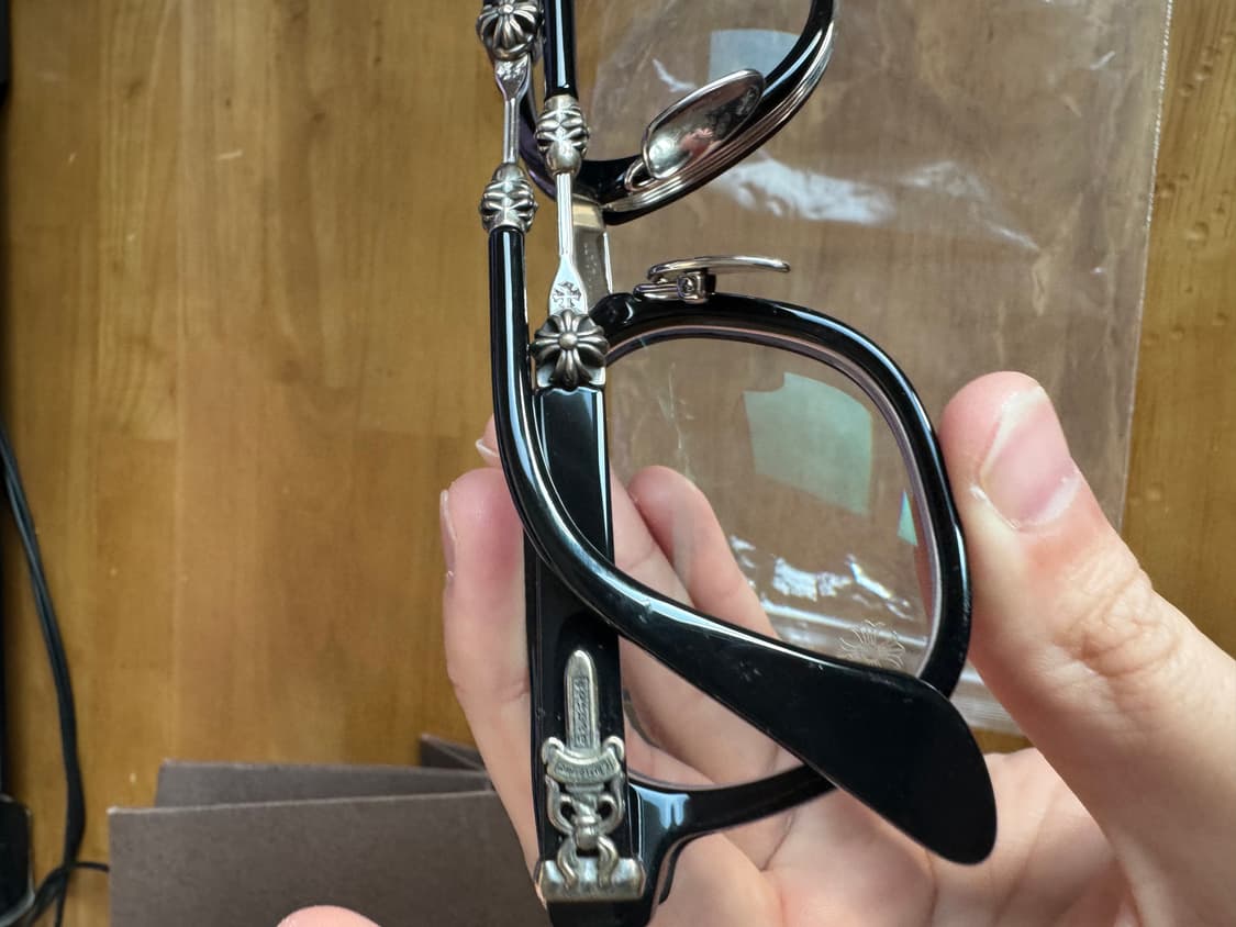 크롬하츠 덕버터 블랙실버 판매합니다. 상품이미지2