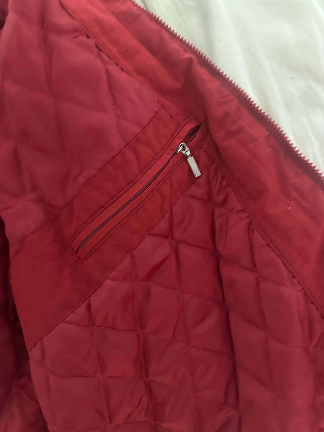 아디다스 딥레드 오버핏 바람막이 판매 상품이미지5