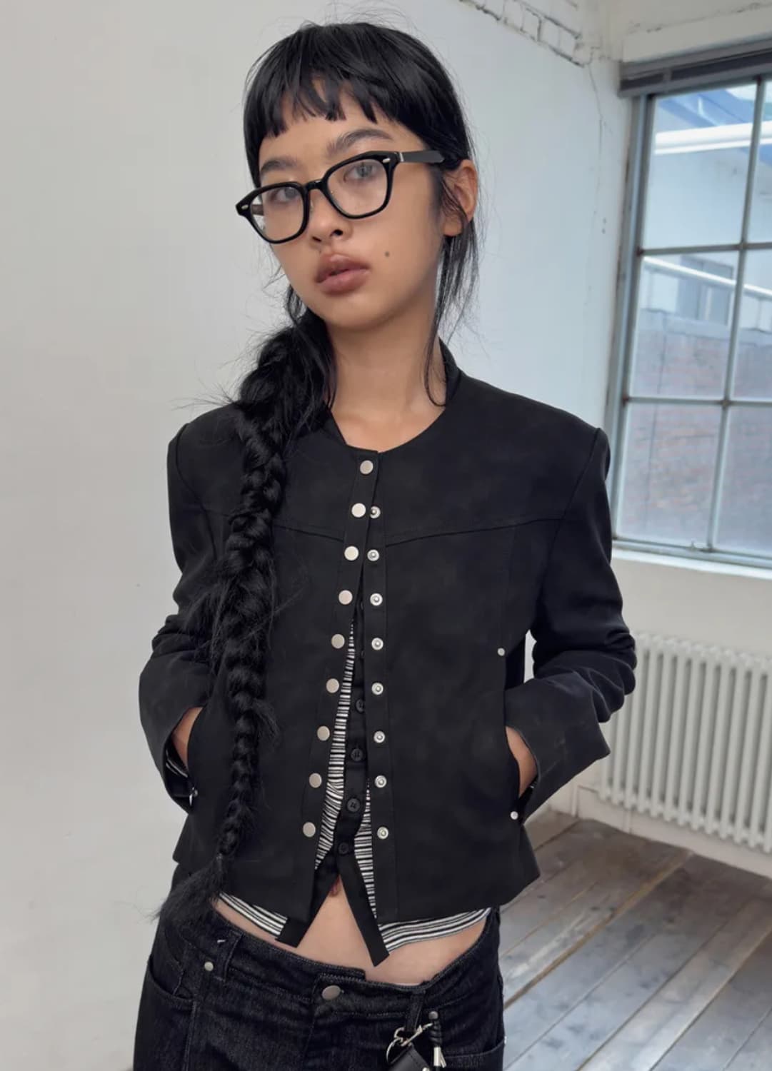 포르테나 레더 스냅 크롭 자켓 블랙  상품이미지1