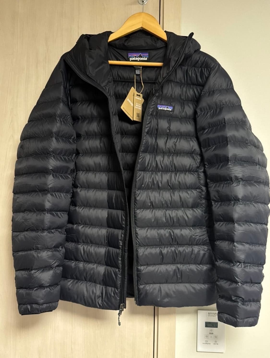 (새상품) 파타고니아 다운스웨터 블랙 L 상품이미지1
