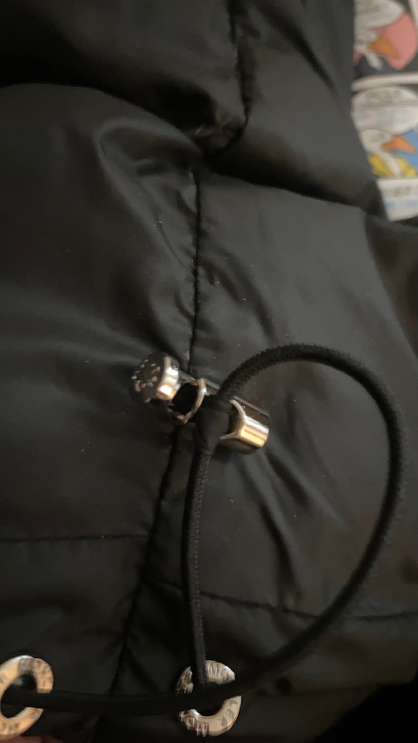 FW25 몽클레어 70 후드 블랙 쇼트 다운 재킷 (3) 상품이미지7