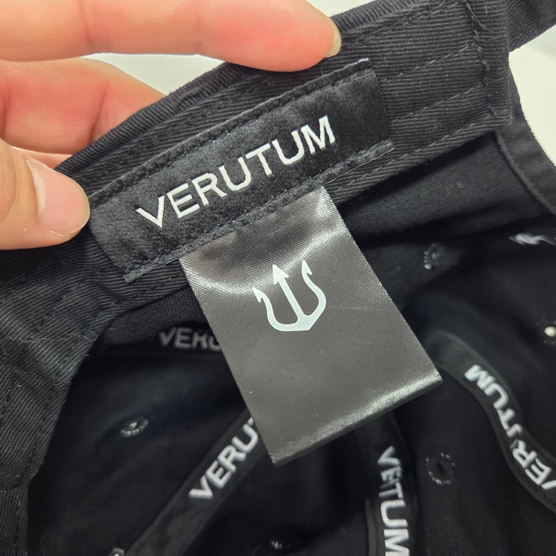 베루툼 실버에디션 볼캡 삼지창 모자 블랙 상품이미지6