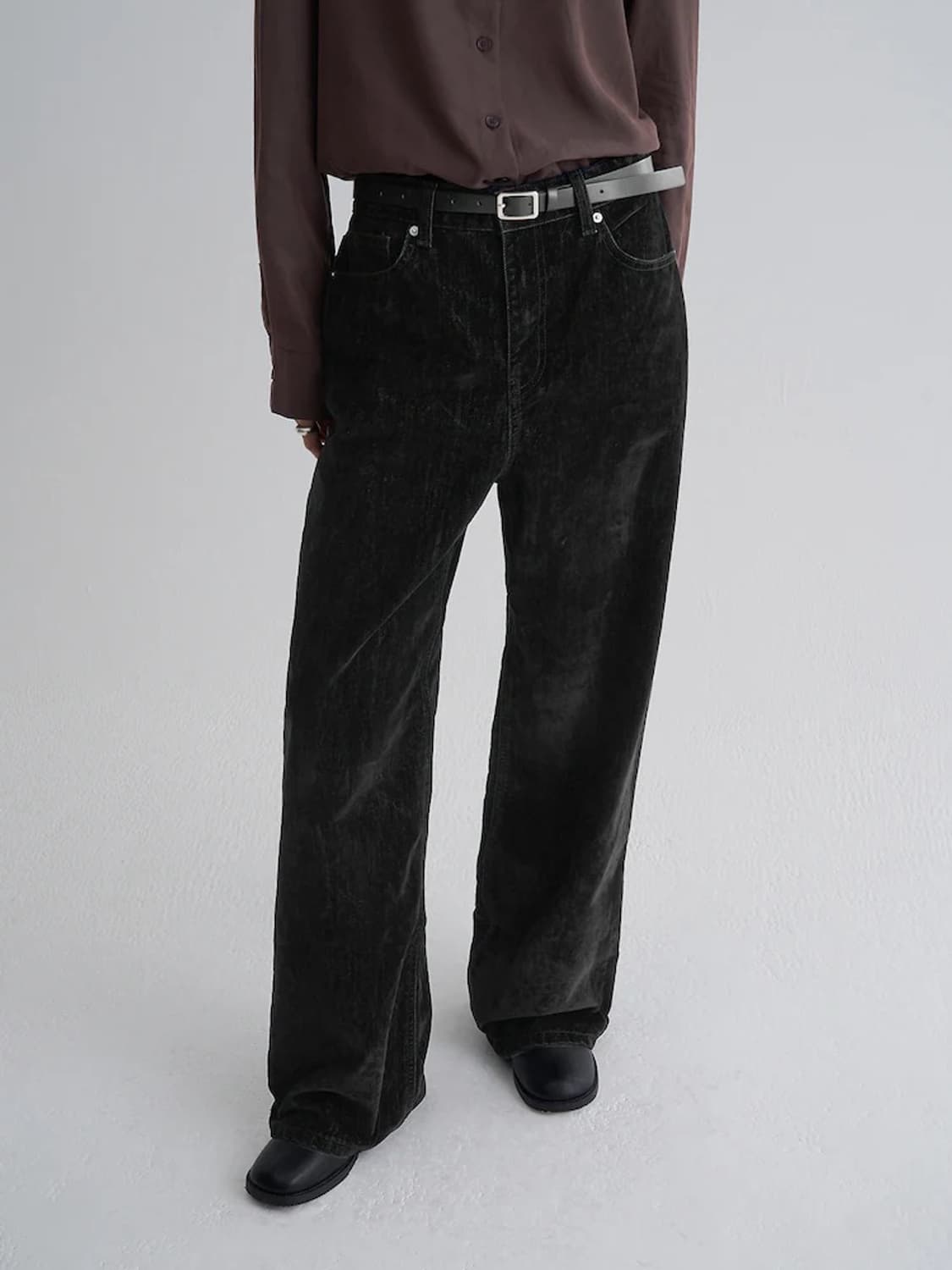 벨벳 세미와이드 팬츠  블랙 (355X21LP65) 상품이미지1