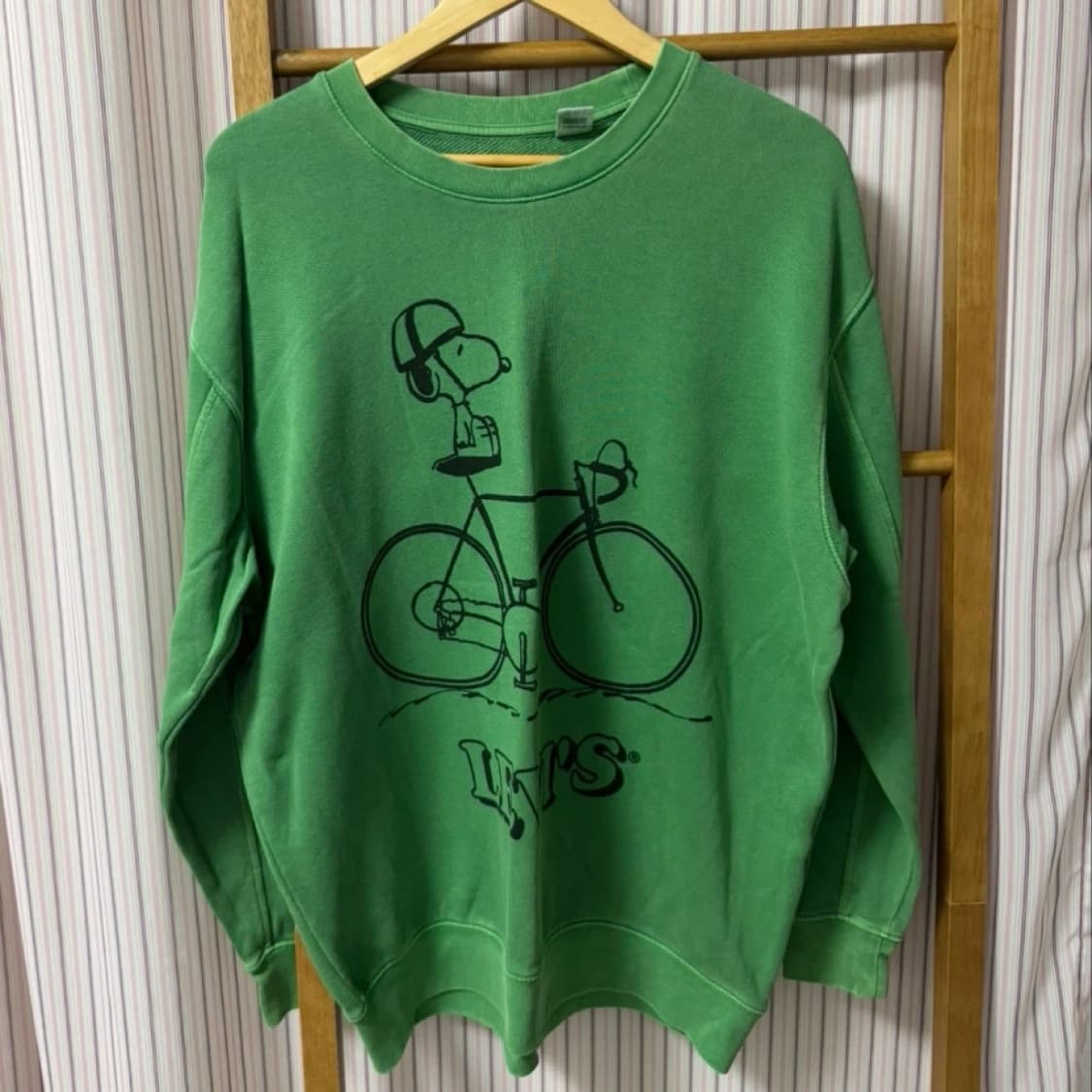 리바이스 X 스누피 맨투맨 XS 오버사이즈 스웨트셔츠 상품이미지1