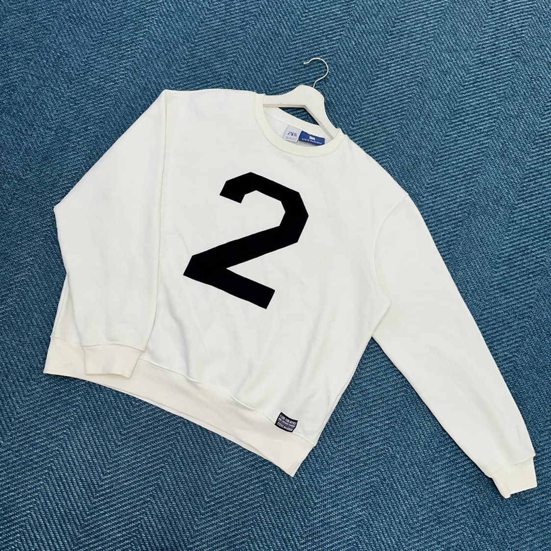 [L] 자라 X 스티브맥퀸 맨투맨 만원샵 상품이미지1