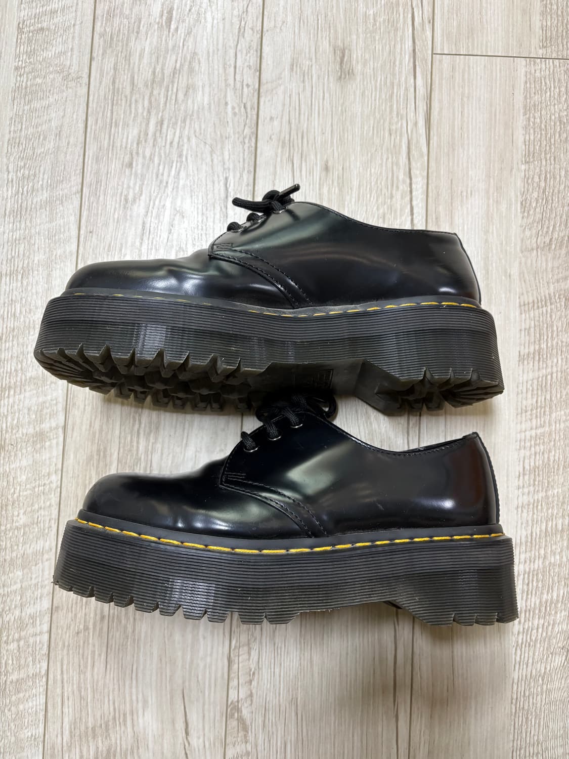 닥터마틴 1461 3홀 쿼드 250 상품이미지2