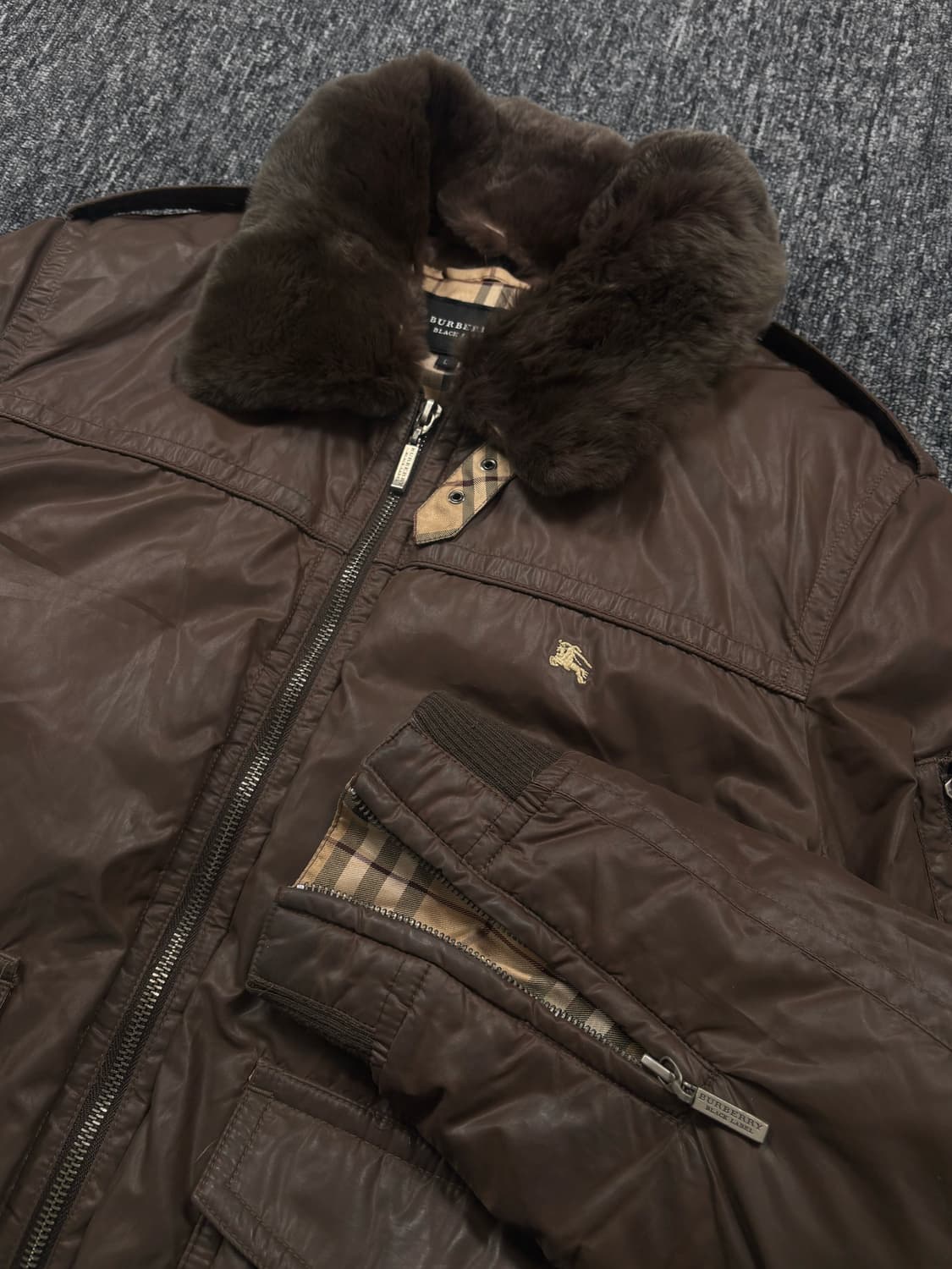 버버리 블랙 라벨 패딩 자켓 상품이미지5