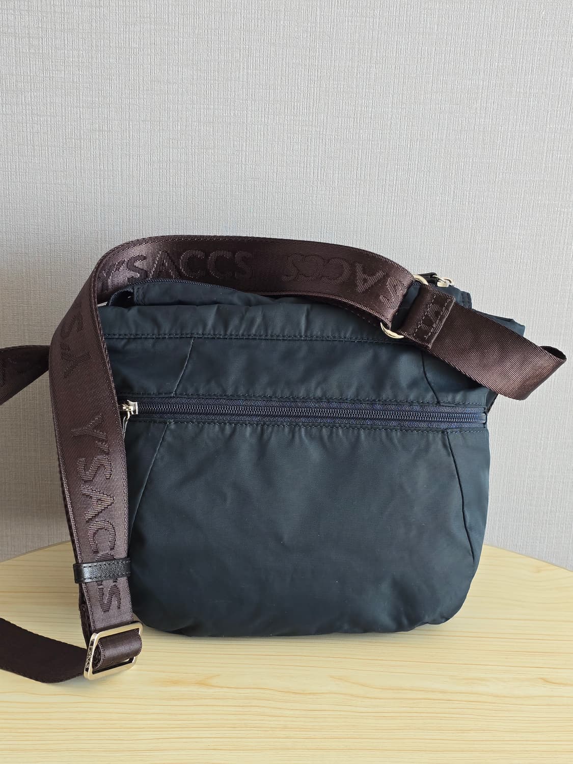 요지야마모토 Y'saccs 테이프 로고 크로스백 상품이미지5