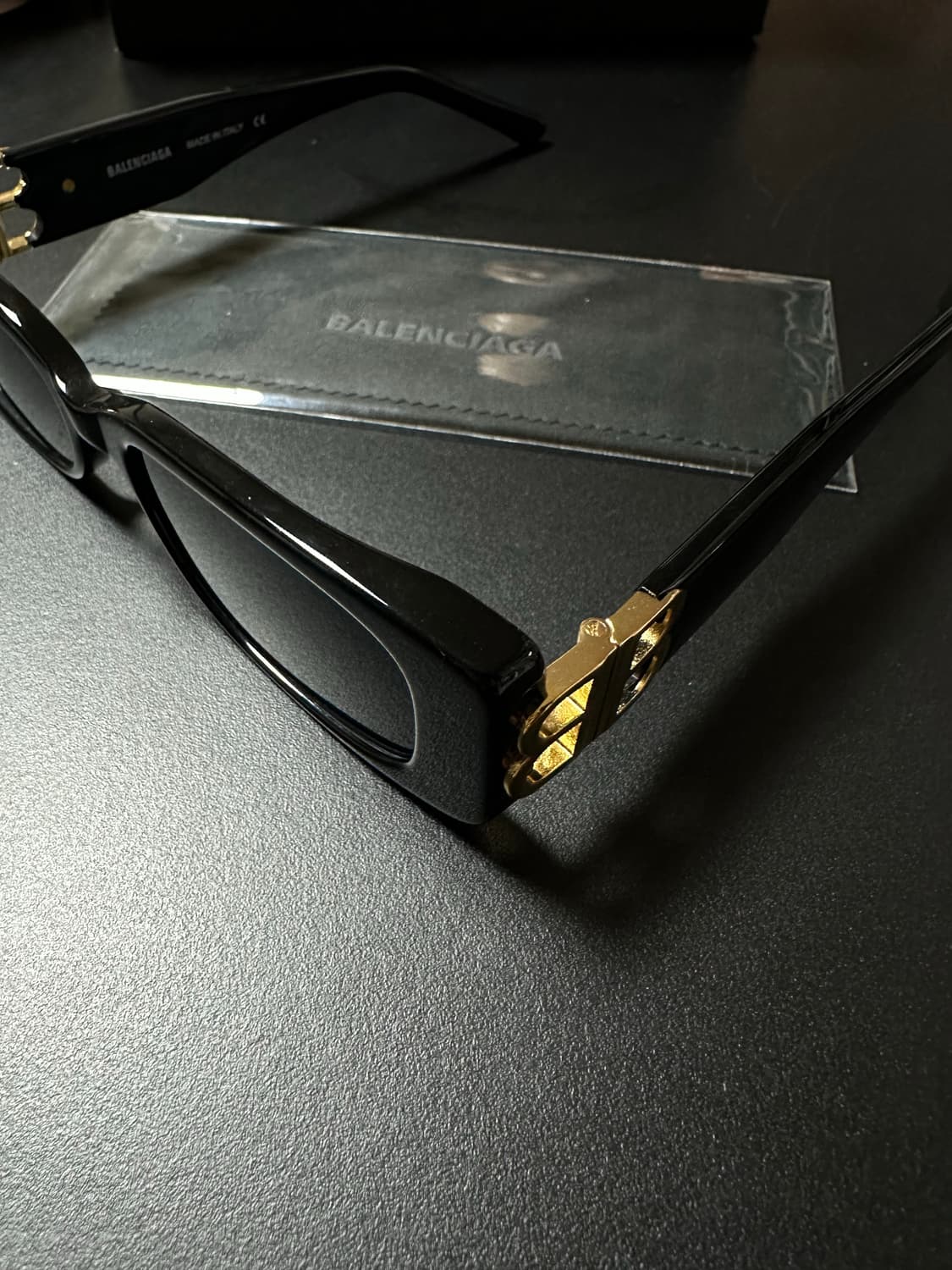 발렌시아가 BB로고 선글라스 상품이미지5