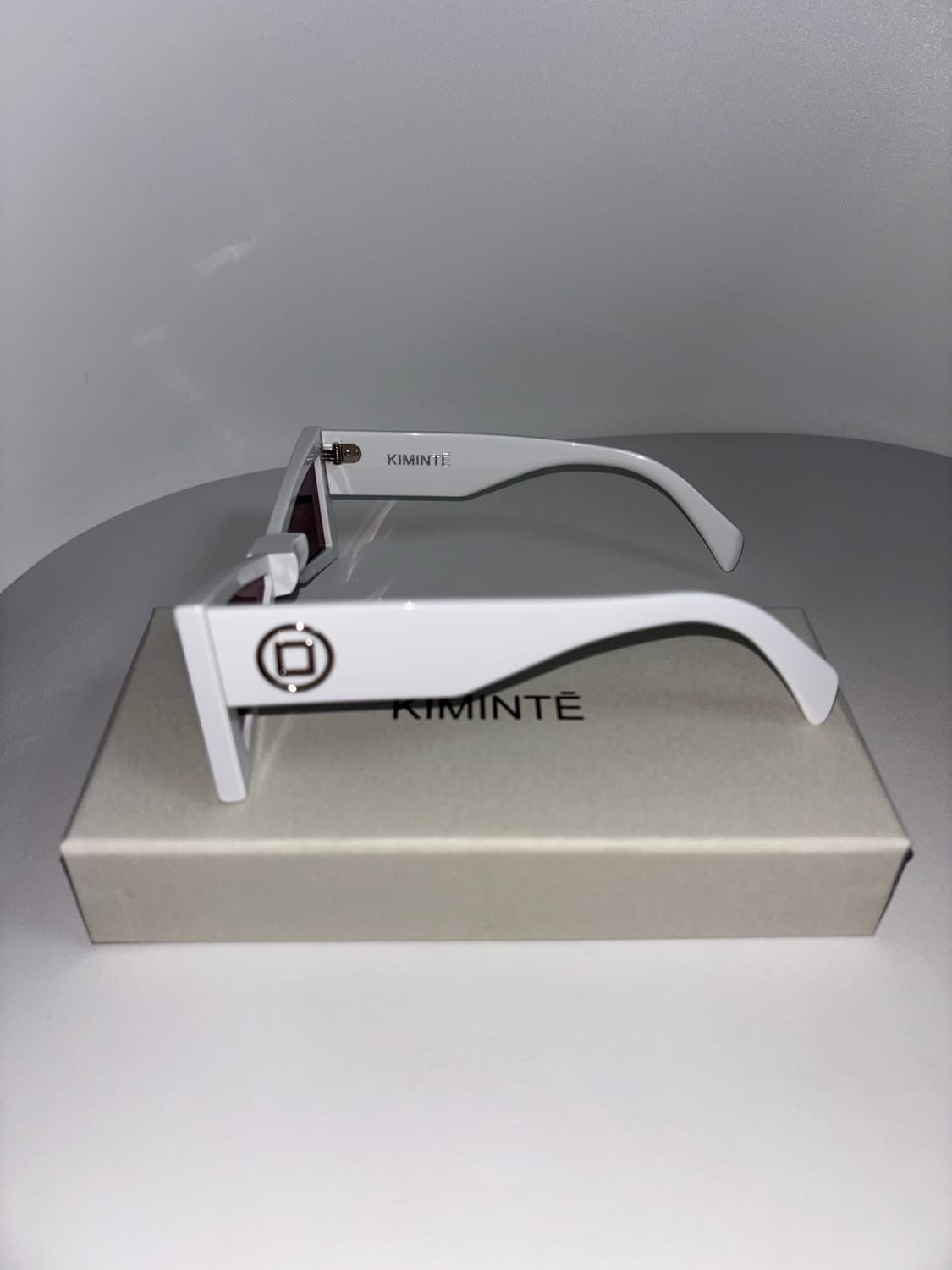 [새상품] 김해김 먼로 선글라스 (화이트) 상품이미지2