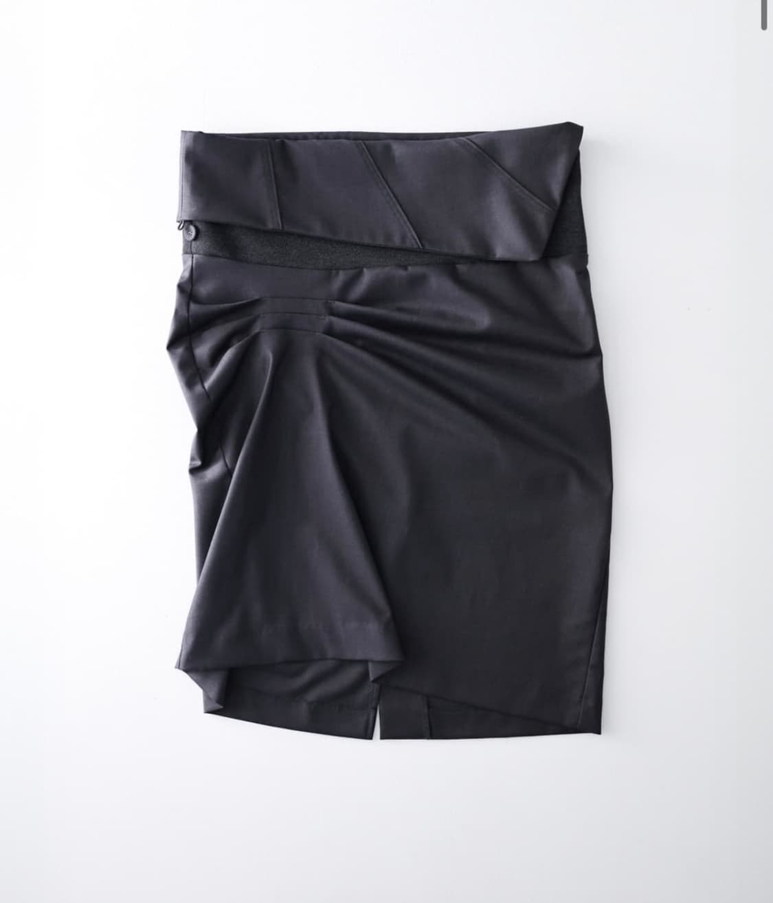 울리카상투스 brace pintuck skirt 구해요 상품이미지1