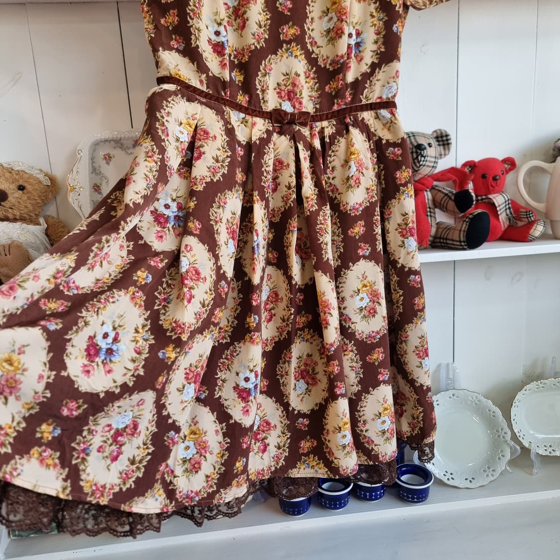 리즈리사(Liz Lisa) 초코 플로럴 메달리온 원피스 상품이미지3