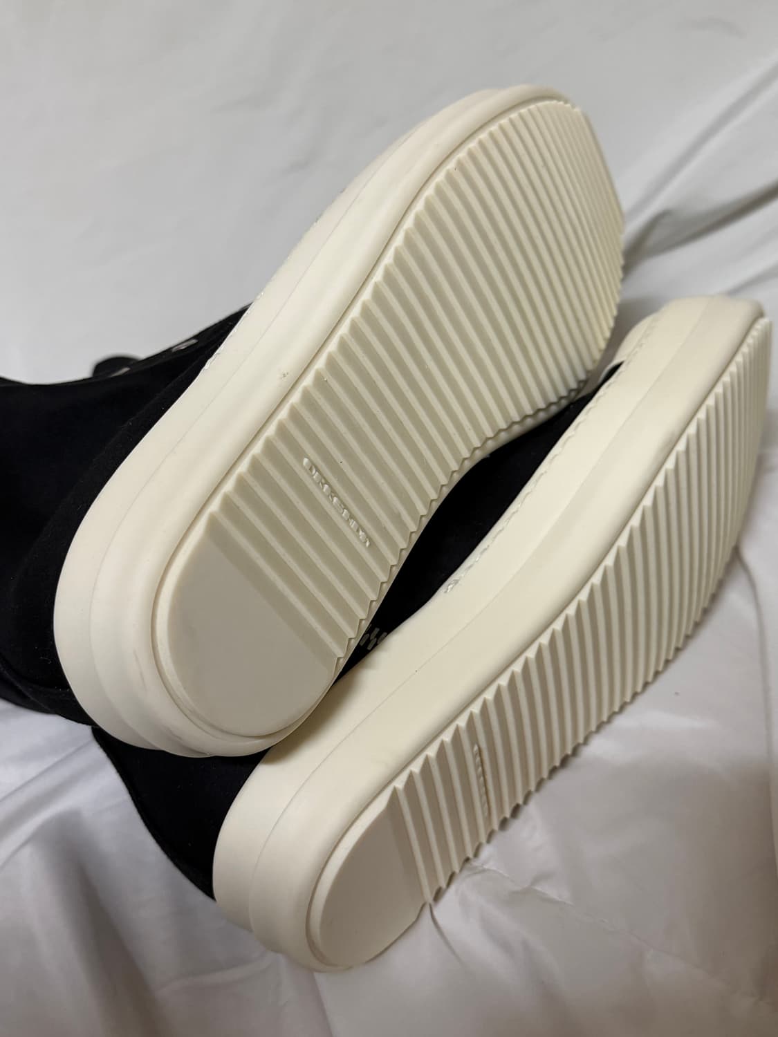 릭오웬스 다크쉐도우 오버사이즈 텅 스니커즈 상품이미지9