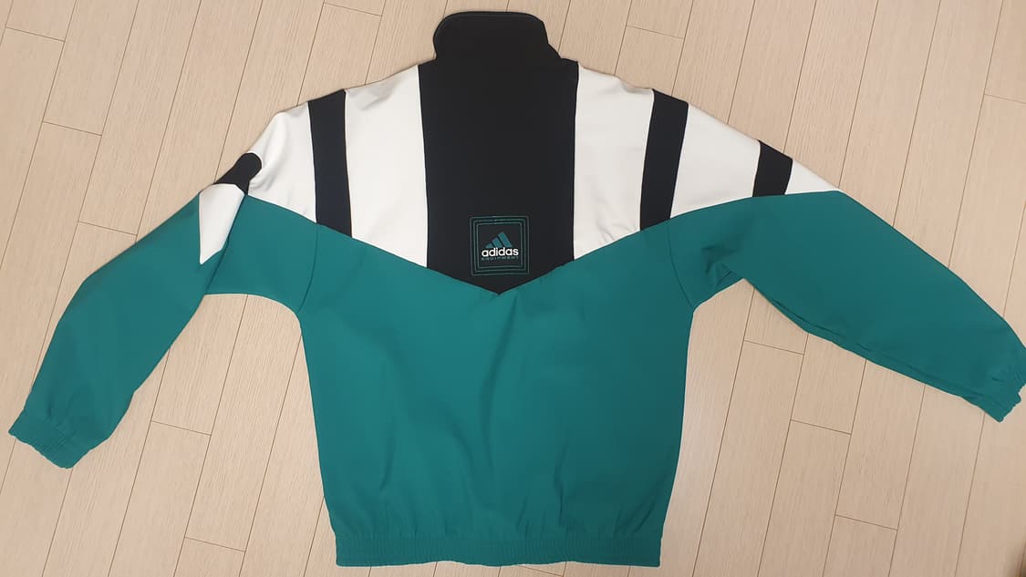 아디다스 이큅먼트 트랙자켓 105 상품이미지3