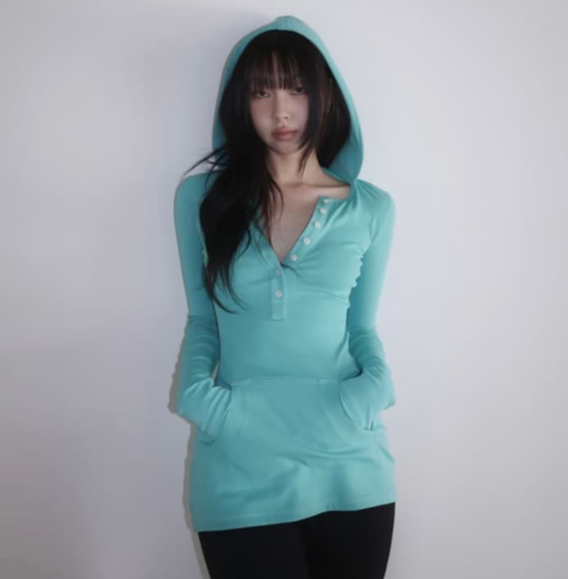 (구함) 클라따 컨투어 후디 아쿠아 구합니다🥲 상품이미지1