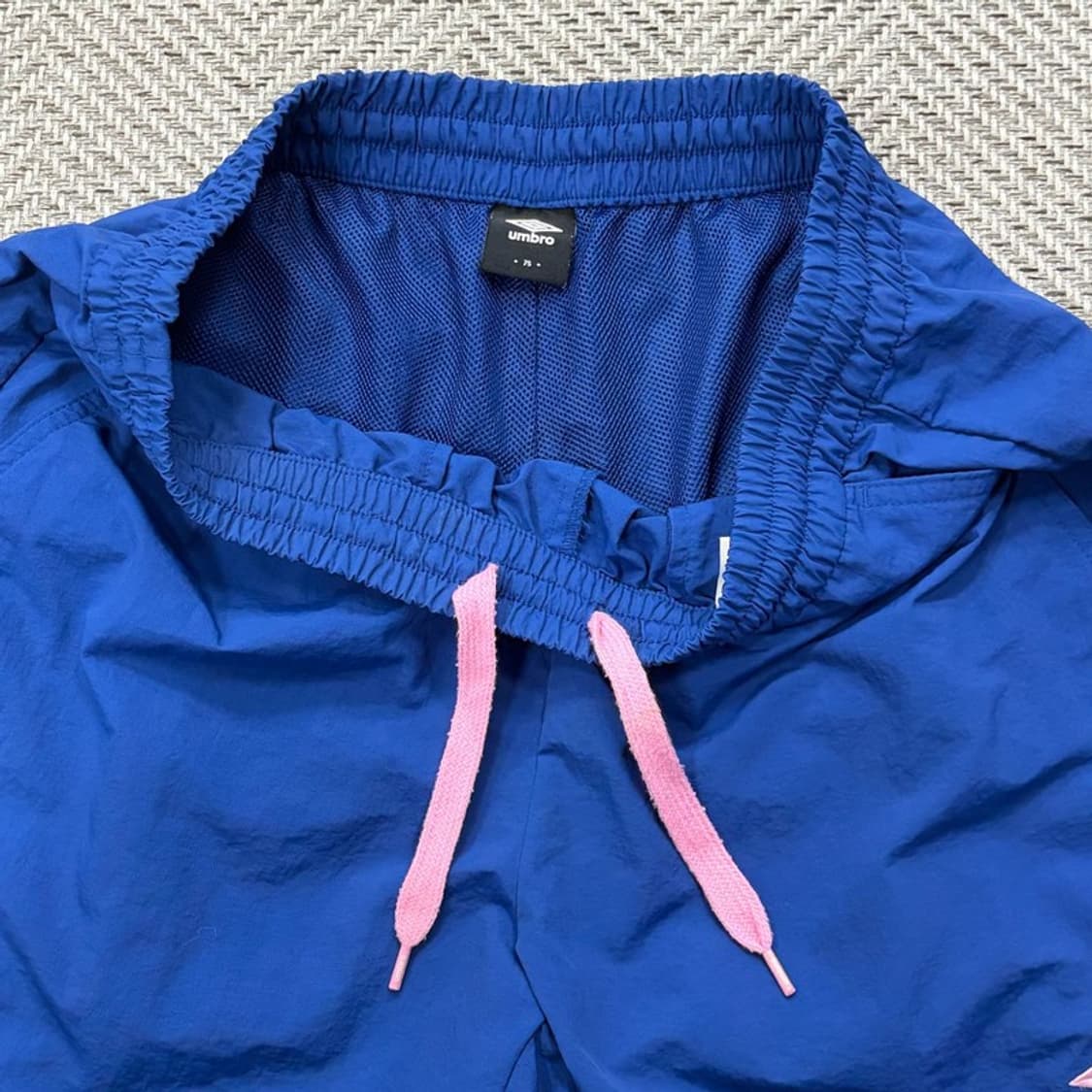 엄브로 베이직 로고 쇼츠 v2645 상품이미지5