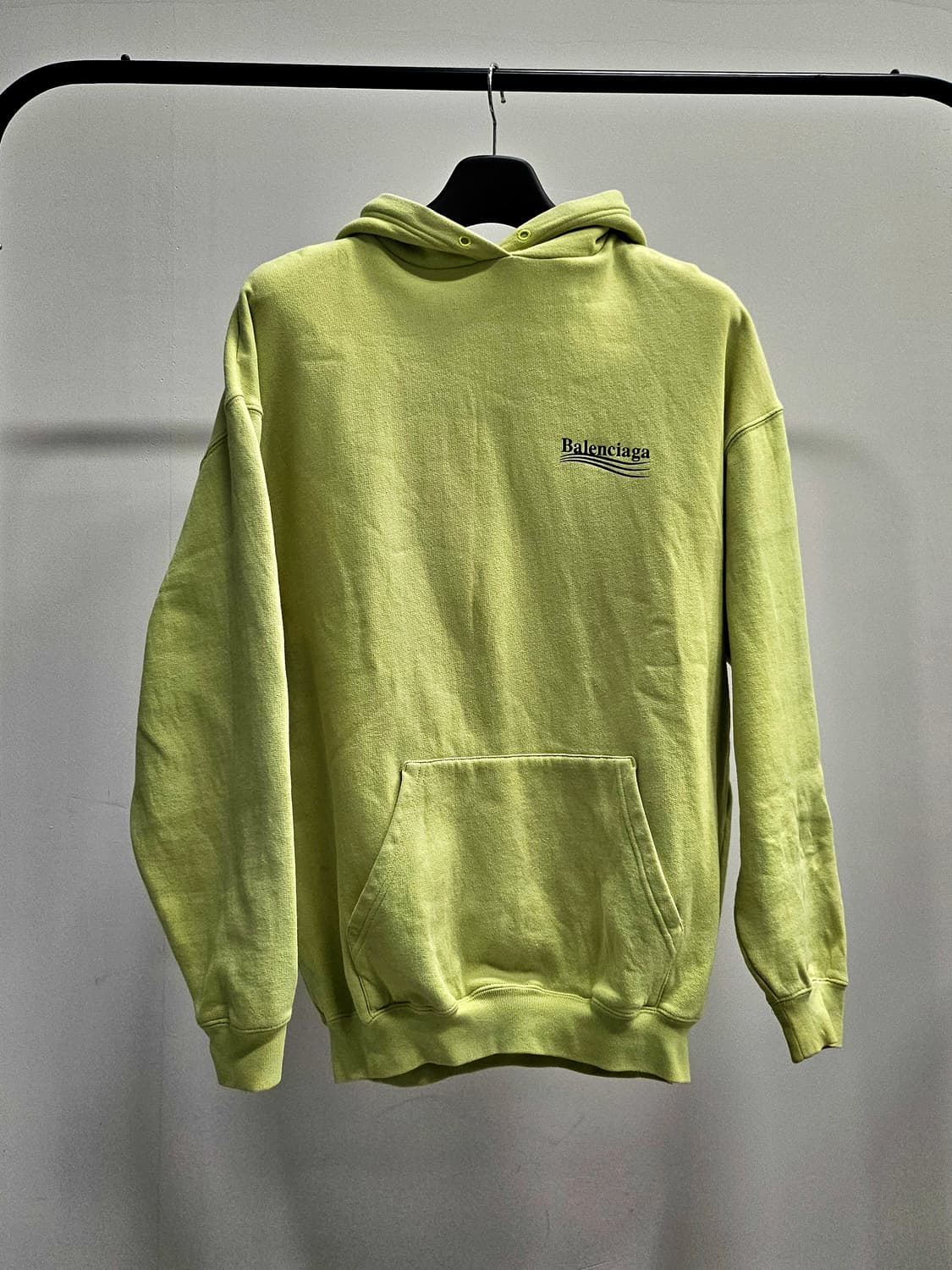 발렌시아가 웨이브로고 후드티 M / 상태양호 / 네고가능 상품이미지1