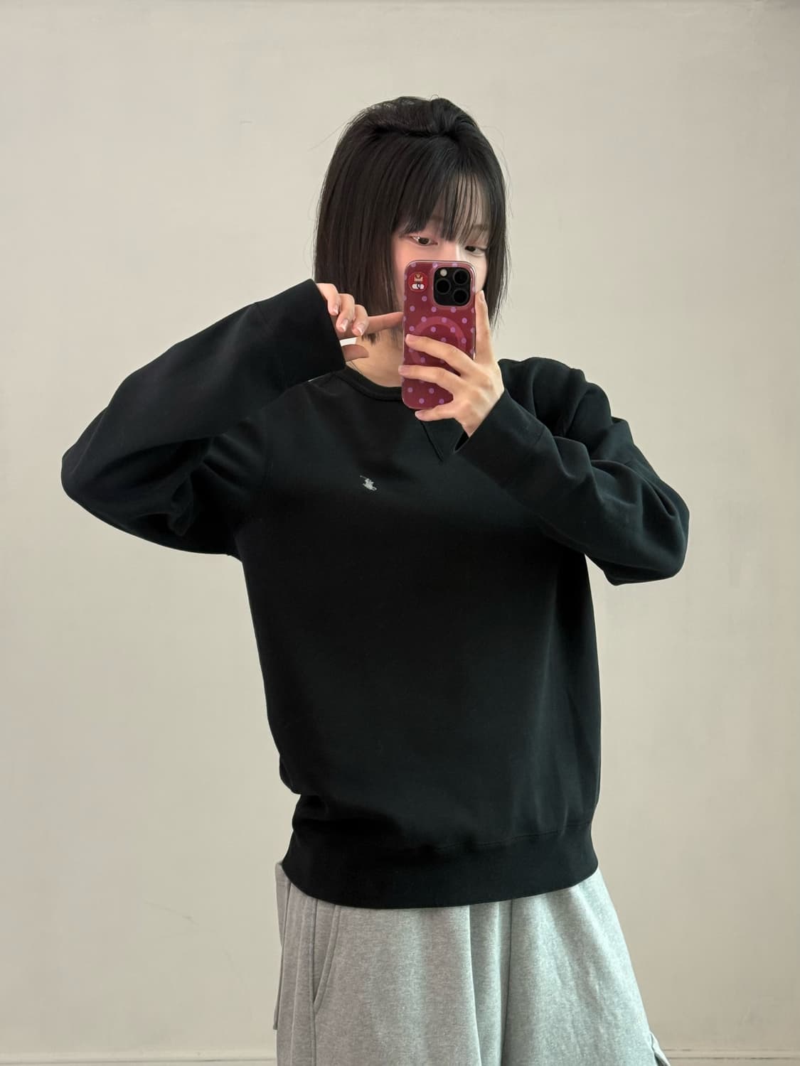 폴로 신형 블랙 맨투맨 상품이미지3