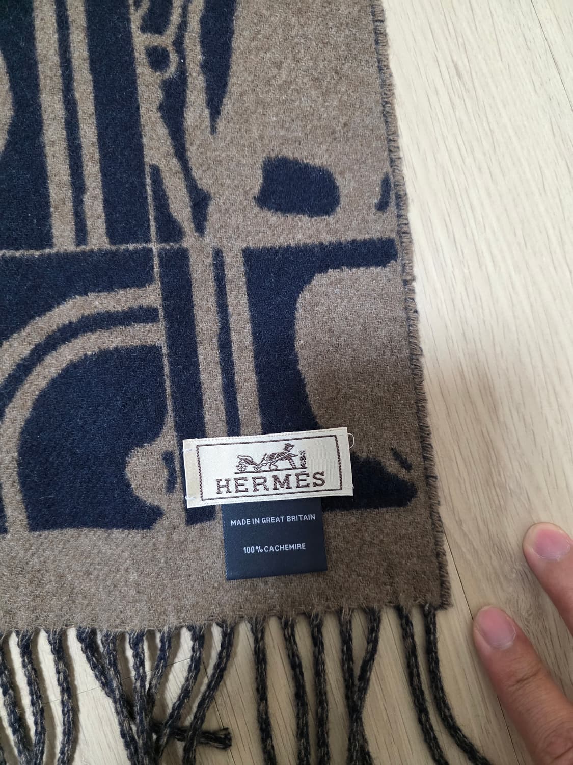 에르메스 브라이드 갈라 앙 데조르드 캐시미어 머플러 상품이미지4