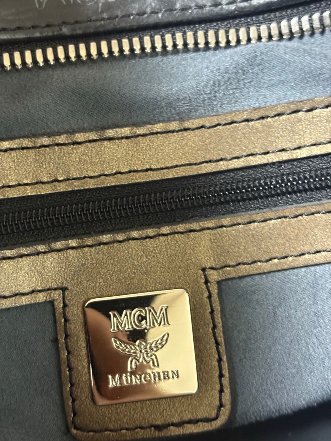 MCM 보스턴백 블루블랙 상품이미지3