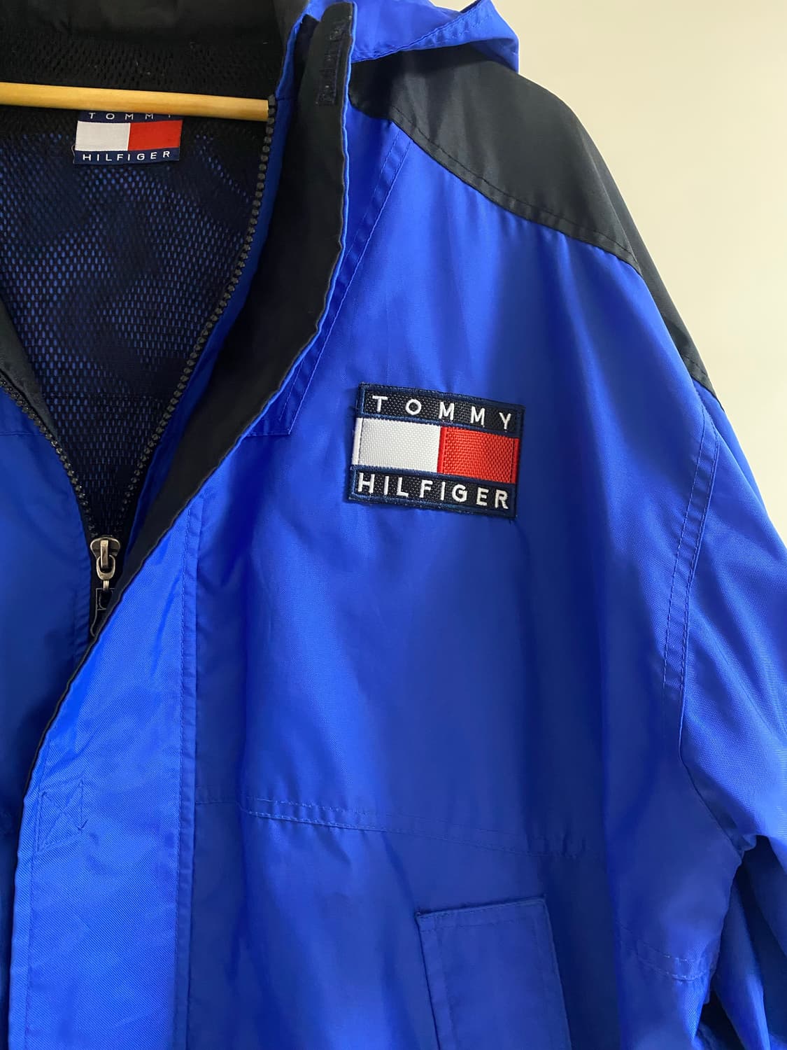 타미힐피거 바람막이 자켓 상품이미지2