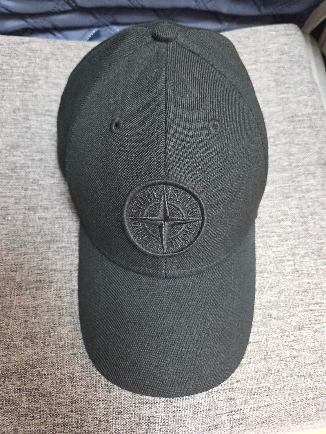 [민트급] 스톤아일랜드 마그네틱 볼캡 블랙 UN 상품이미지1