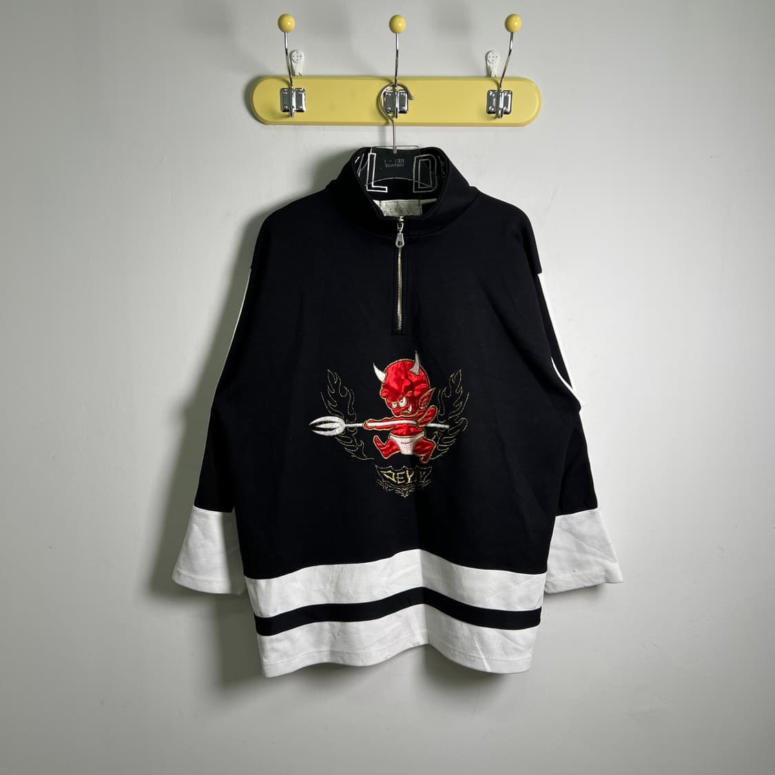 90's JPN VTG 빈티지 펑크 데빌 하프 집업 풀오버 상품이미지1