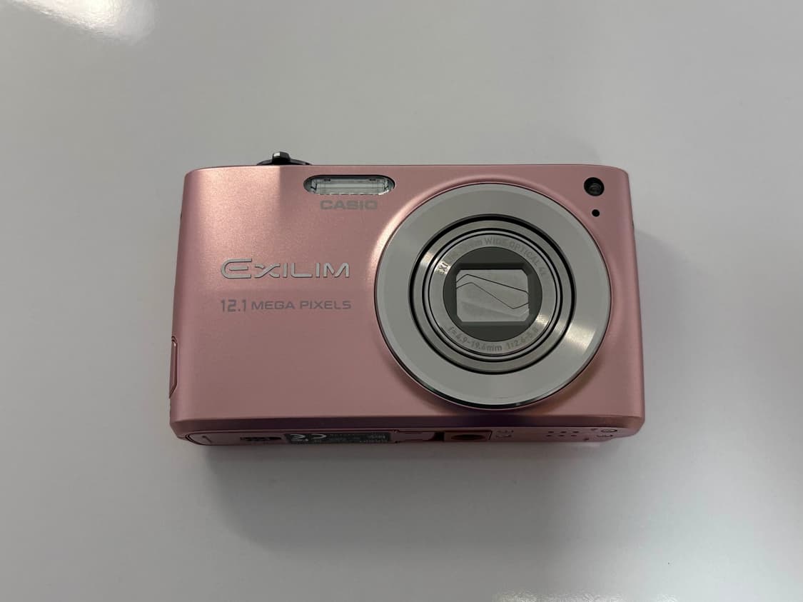 (풀박스) 미품 casio z400 태연 방지민 디카 핑크 상품이미지1