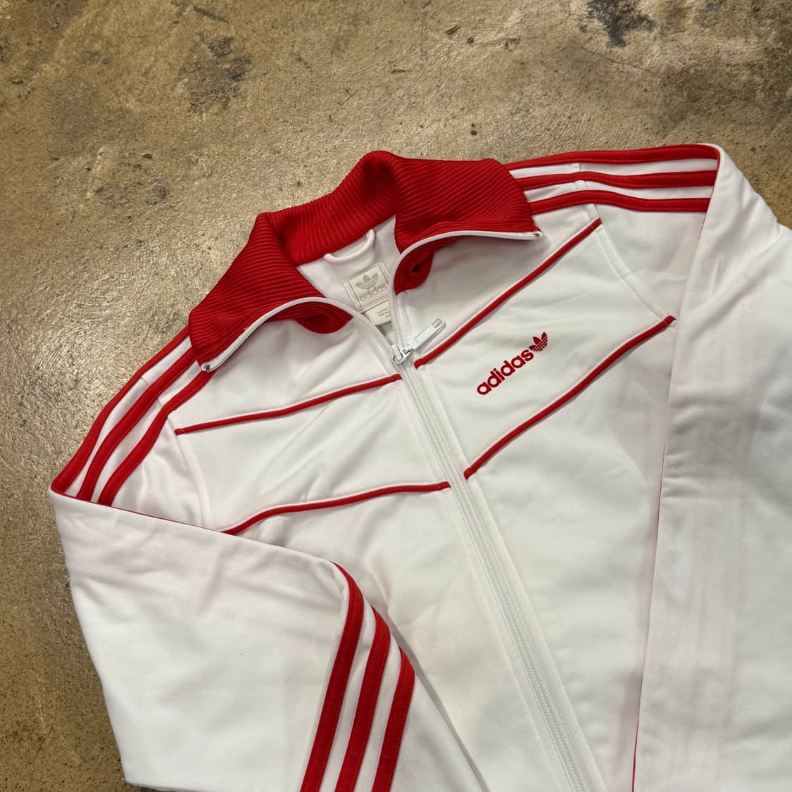 아디다스 흰빨 화이트 레드 트랙탑 져지 상품이미지1