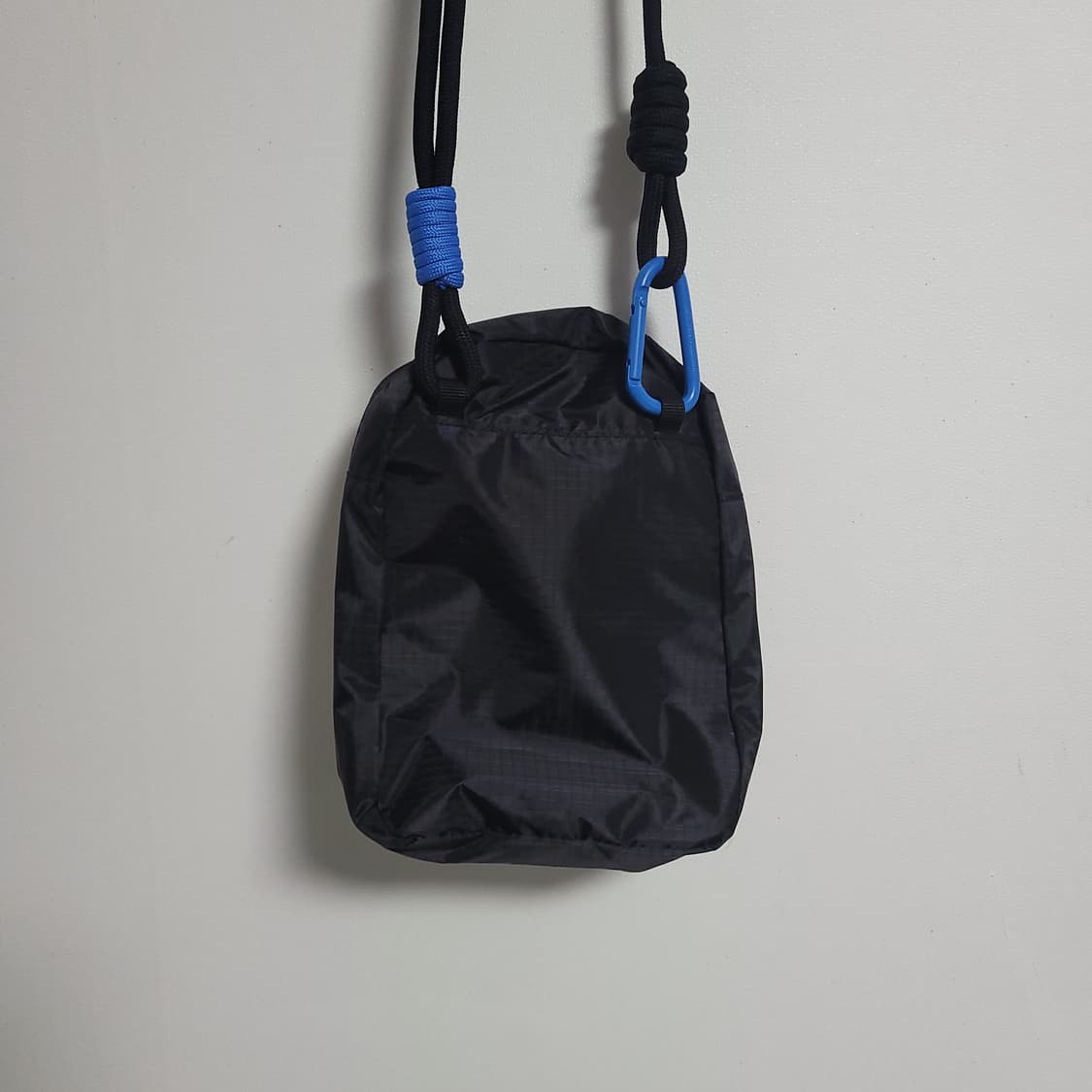 지스타 2025 플래티넘 기념 검정색 미니 크로스백 상품이미지3