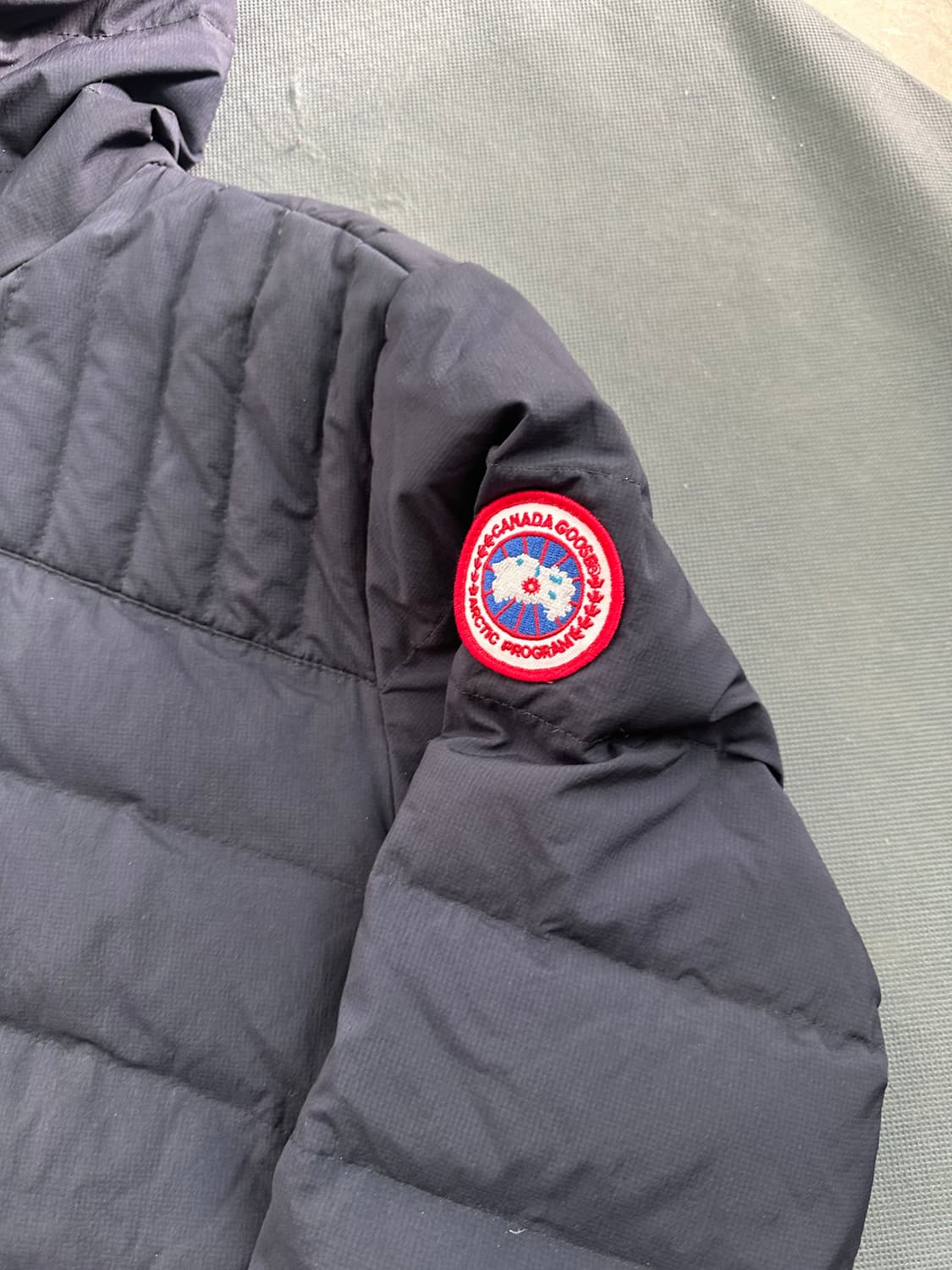 캐나다구스 후드 경량패딩 L(95-100) 정품 상품이미지5