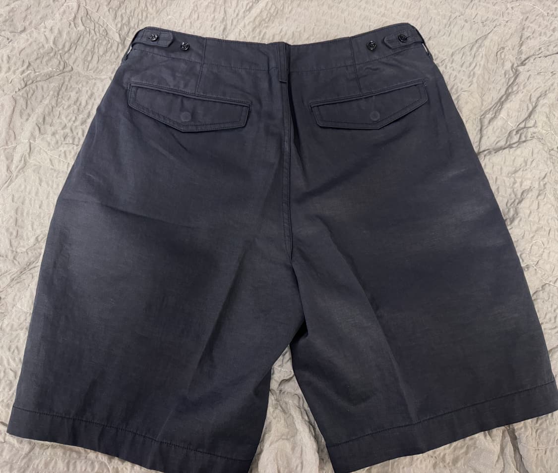 포터리 린넨 원플리츠 퍼티그 쇼츠 네이비 1사이즈 상품이미지3