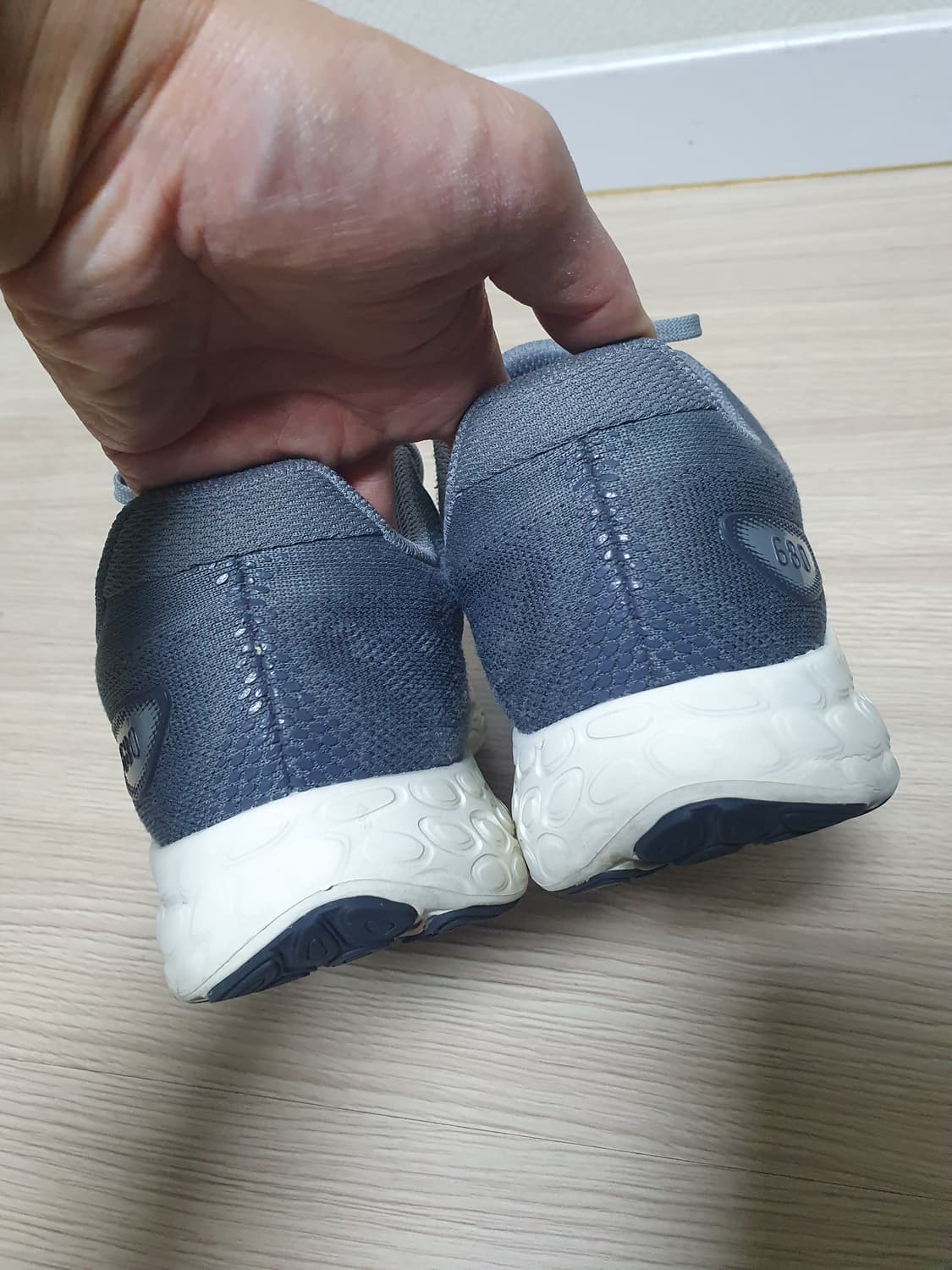 뉴발란스 680 v8 프레쉬폼 운동화 그레이 265 상품이미지6