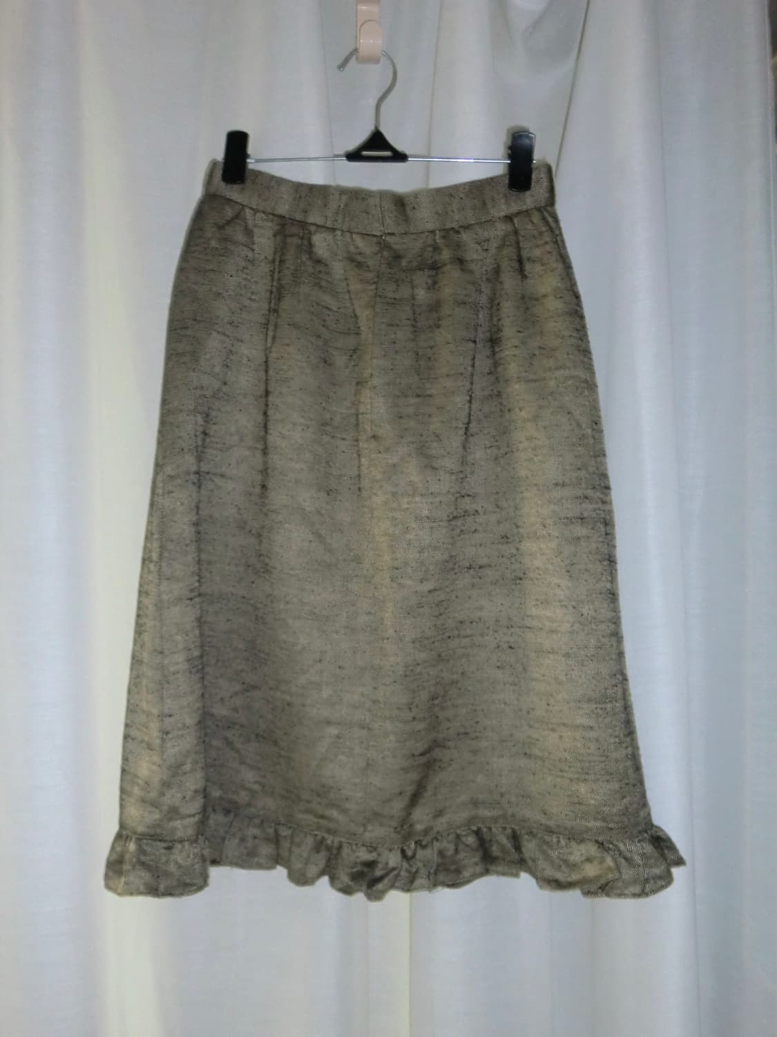 Beige frill midi skirt  상품이미지1