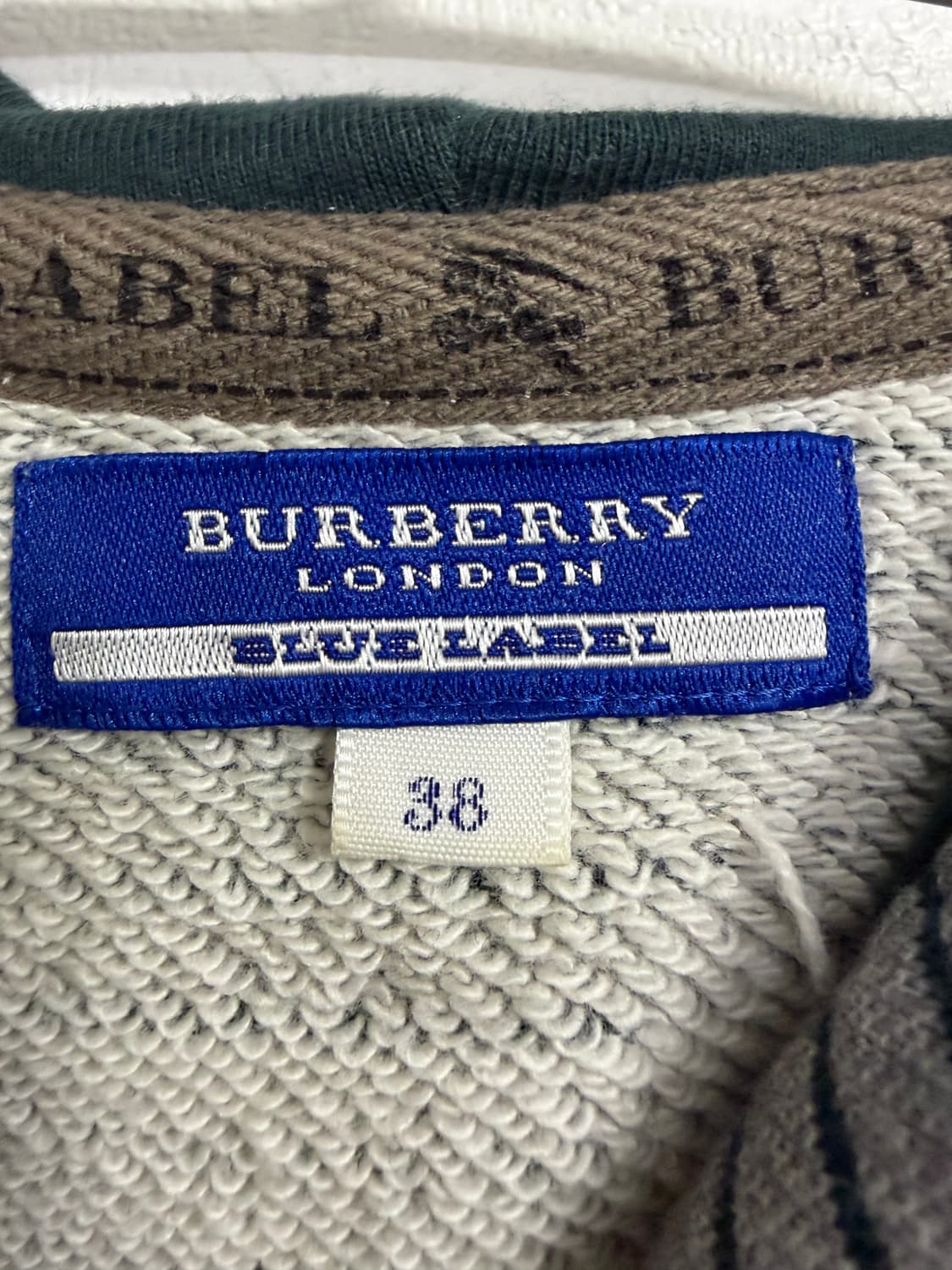 버버리 블루라벨 후드 집업 상품이미지3