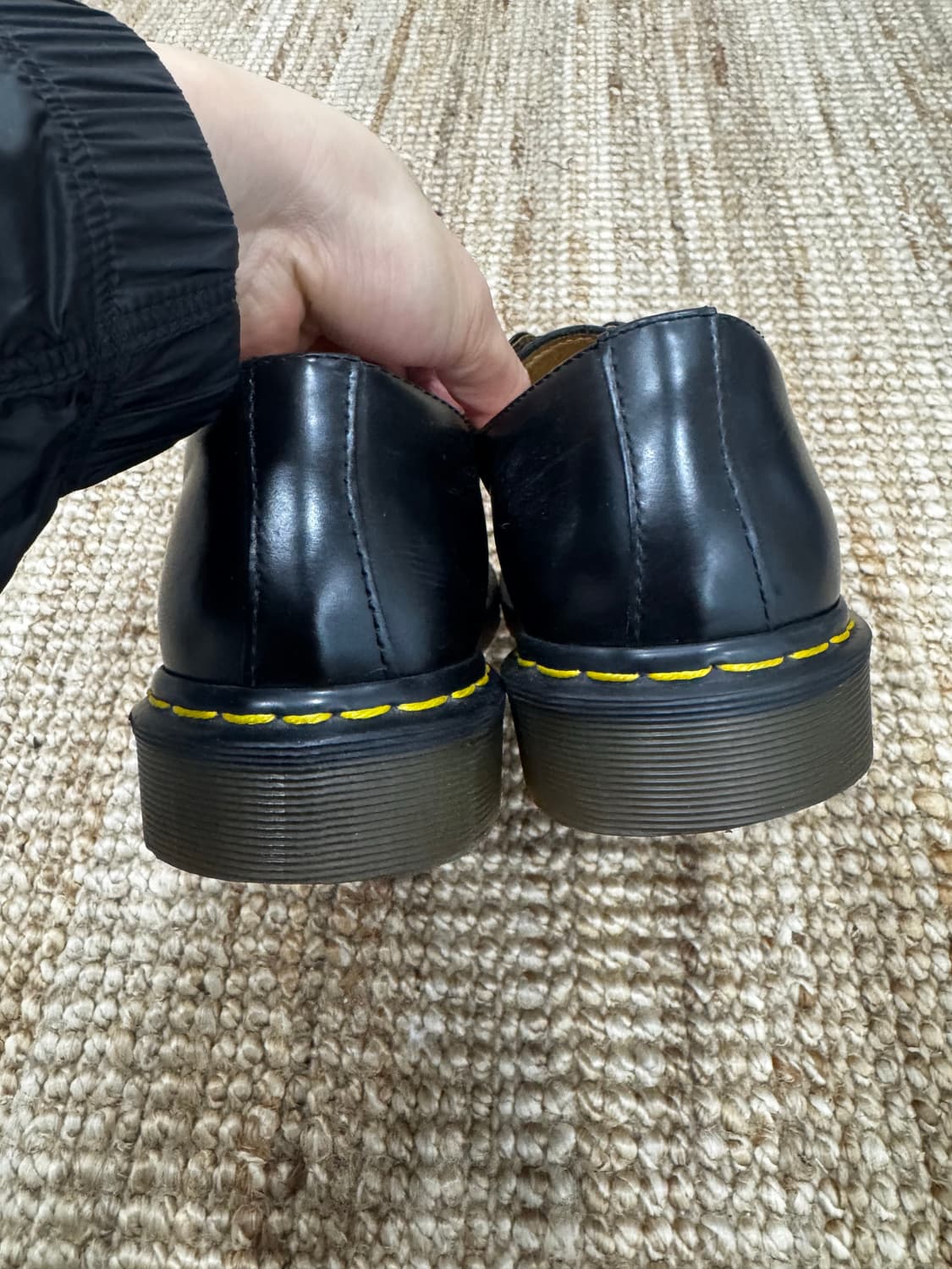 닥터마틴 3홀 블랙 42 상품이미지2