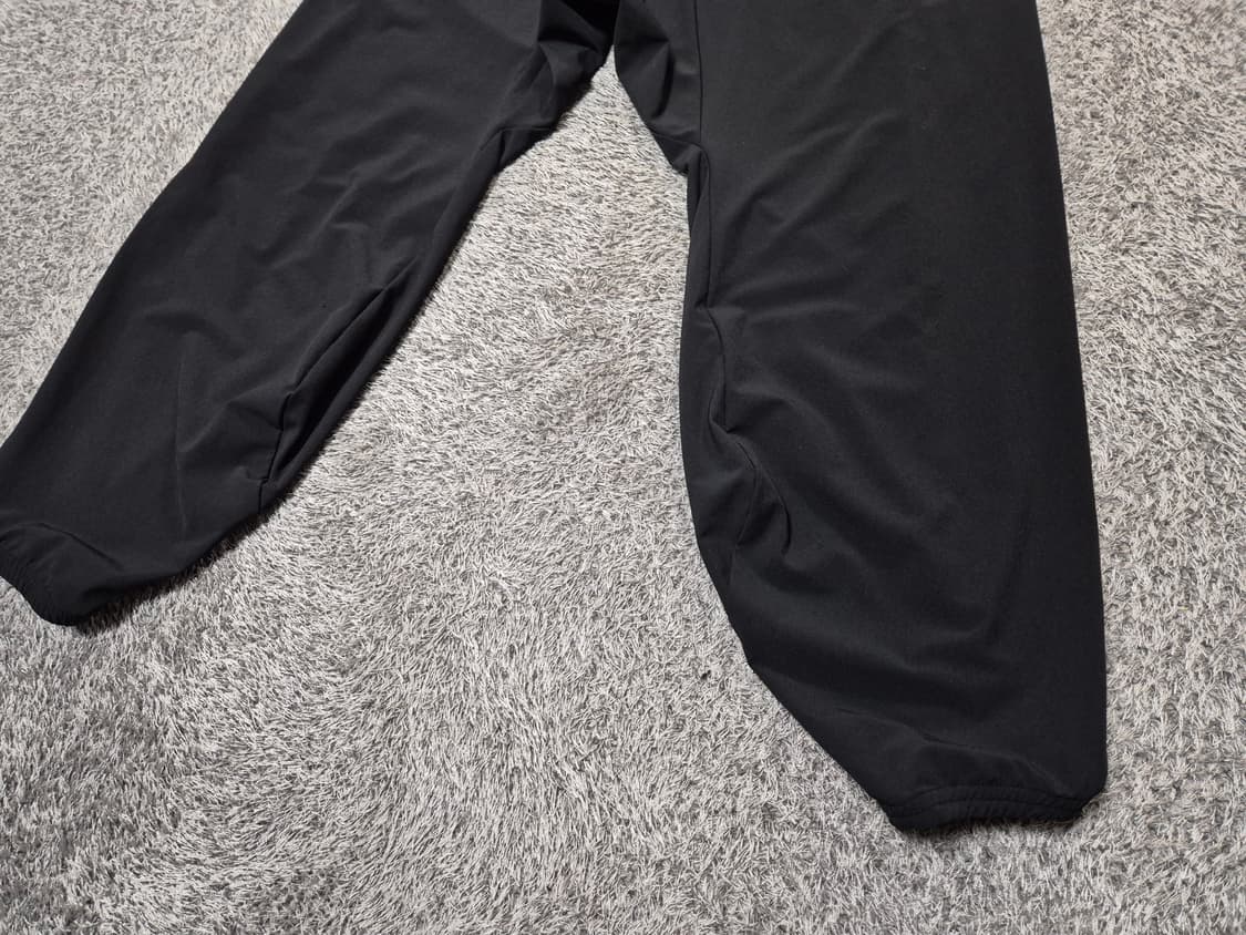 아디다스 ZNE 여성 냉감 베기 조거팬츠 L(74) 상품이미지4