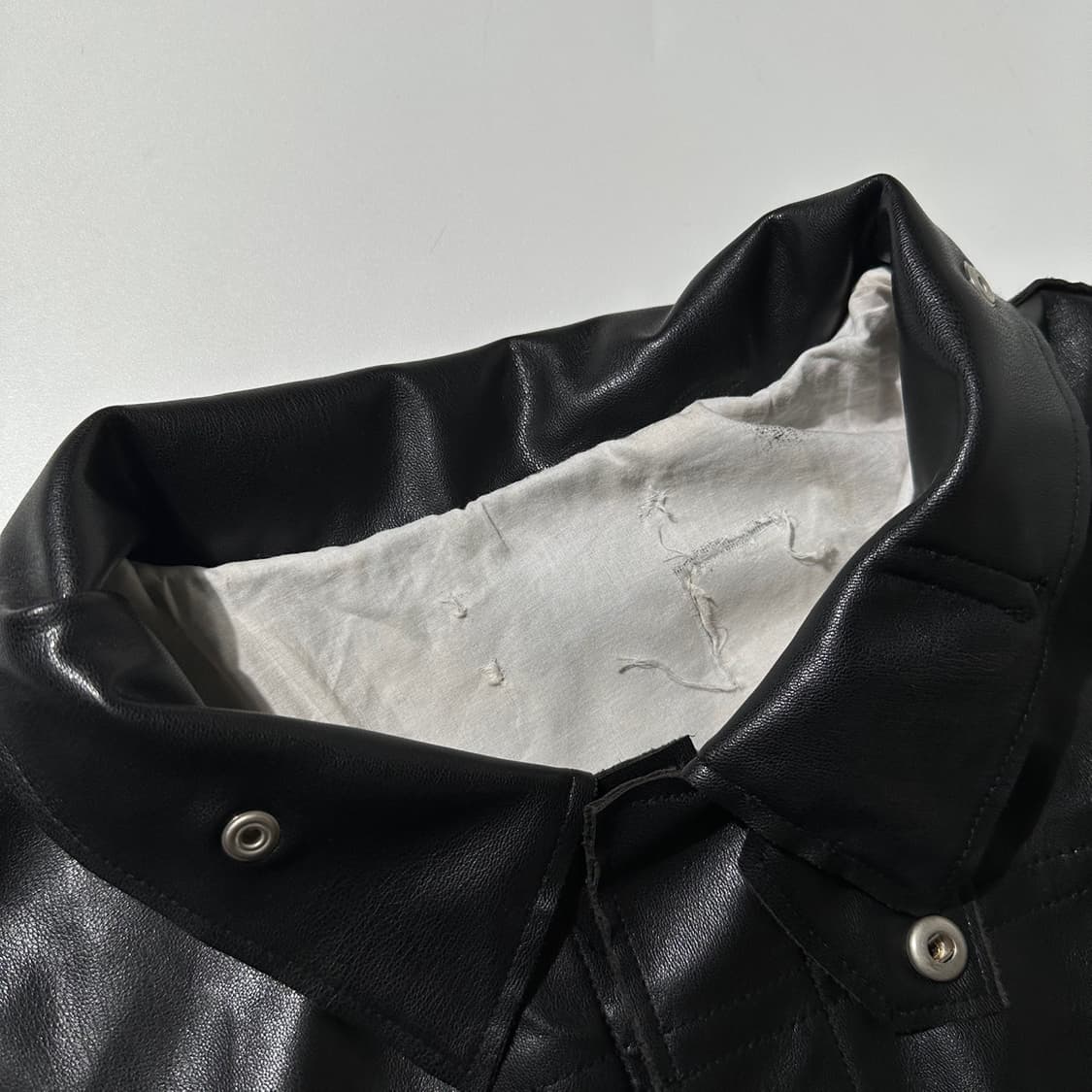 우마미즘 컷오프 웨스턴 레더 자켓 블랙 상품이미지7